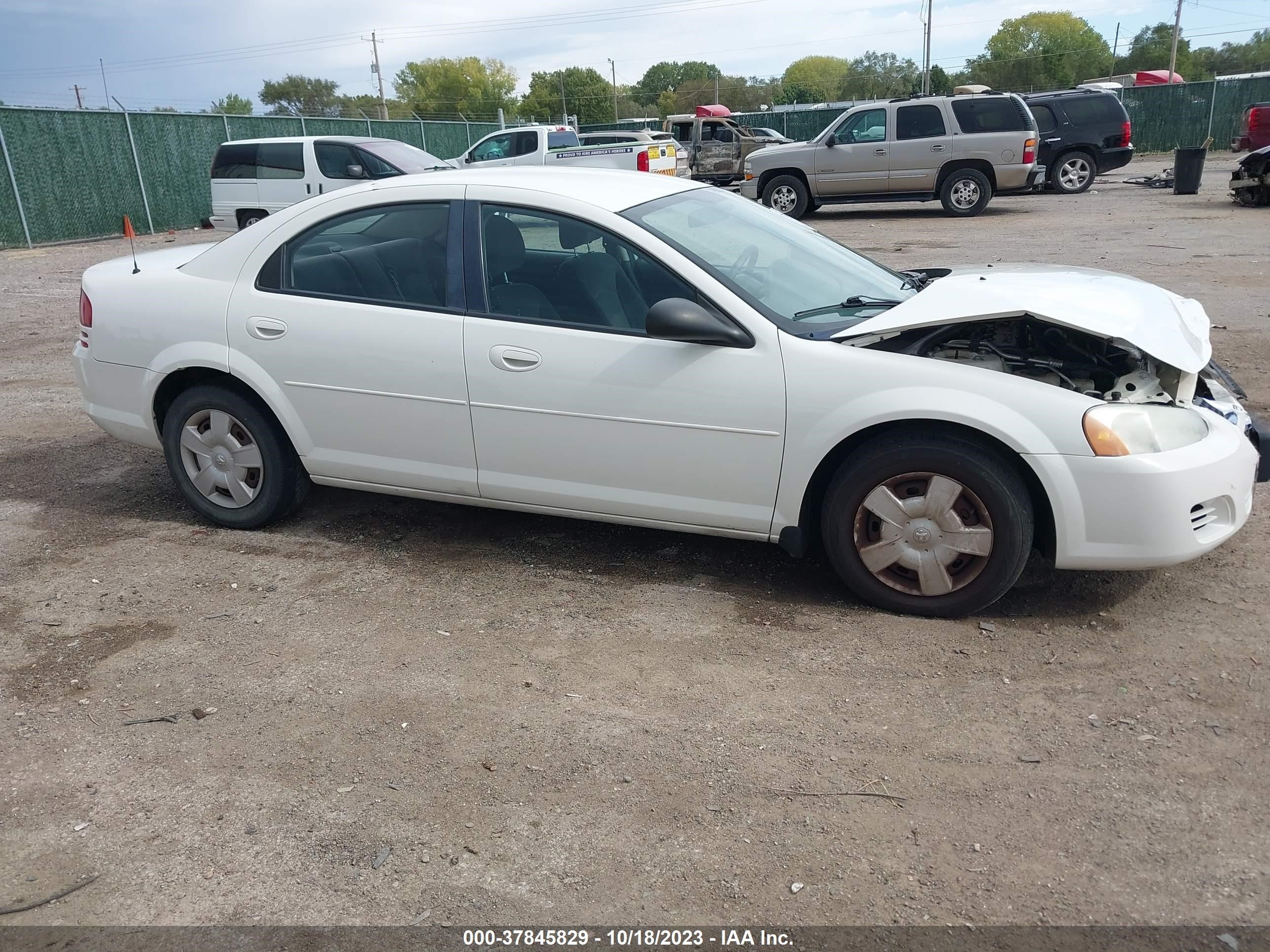 Photo 11 VIN: 1B3EL46X85N605839 - DODGE STRATUS 