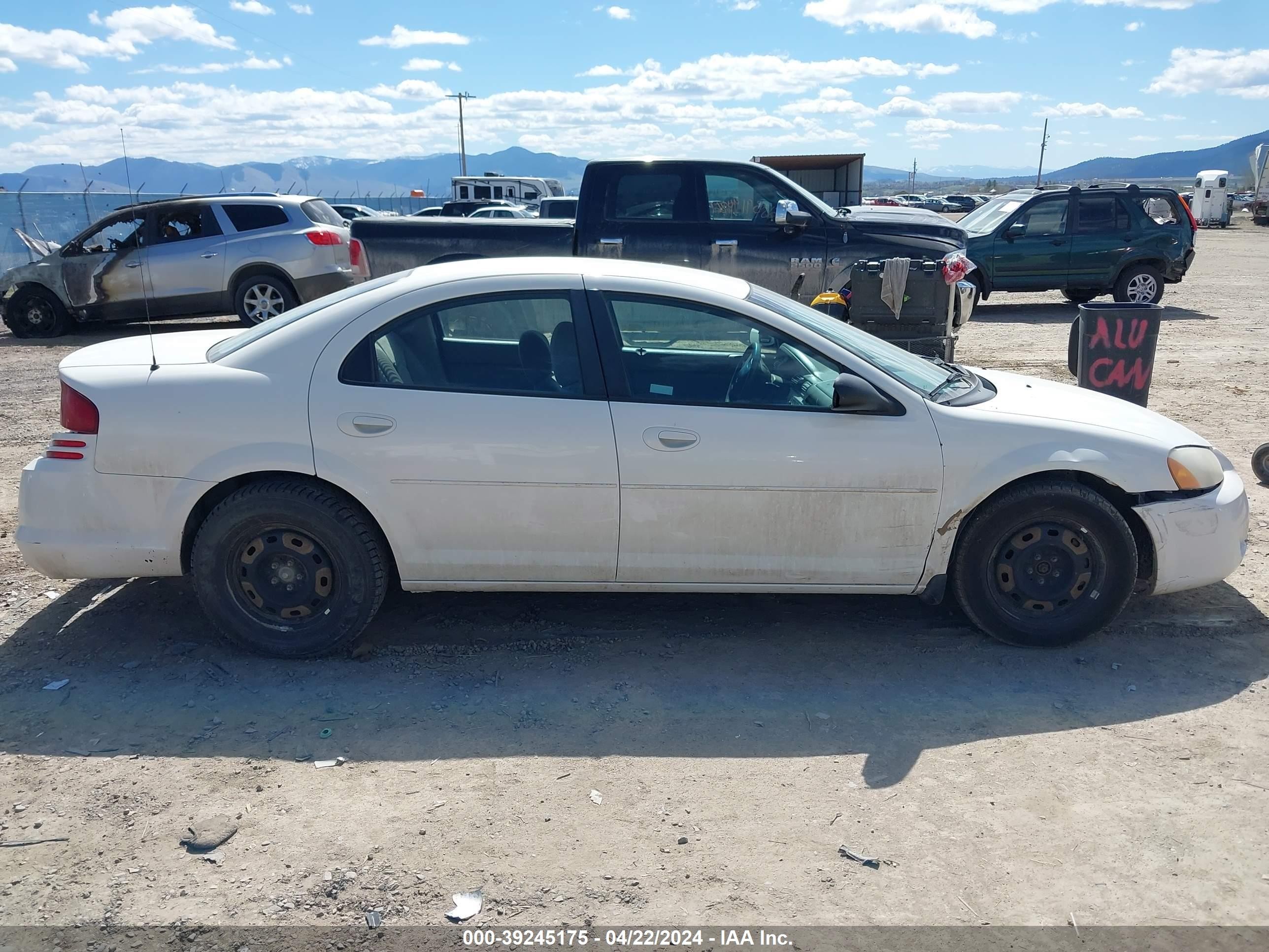 Photo 13 VIN: 1B3EL46X95N601430 - DODGE STRATUS 