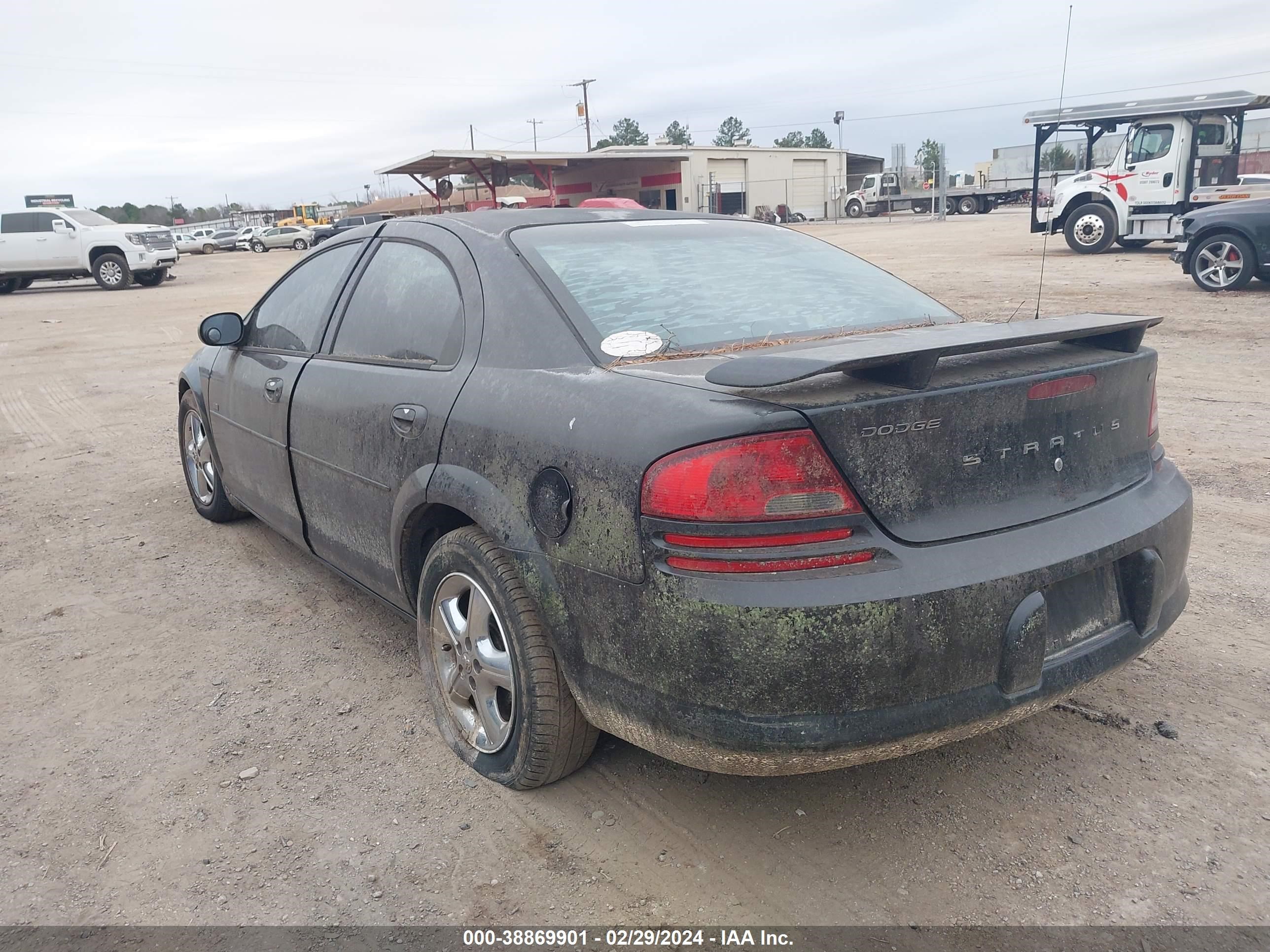 Photo 2 VIN: 1B3EL46X96N164885 - DODGE STRATUS 