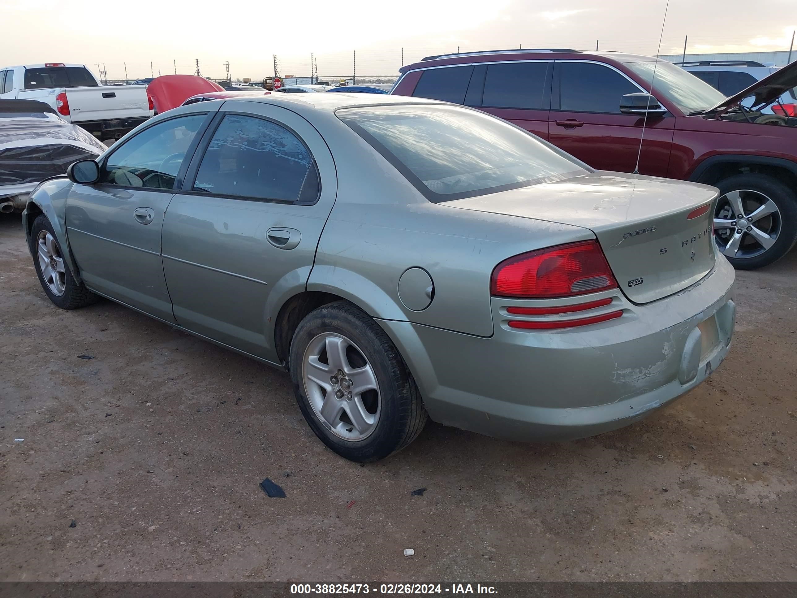 Photo 2 VIN: 1B3EL46X96N245000 - DODGE STRATUS 