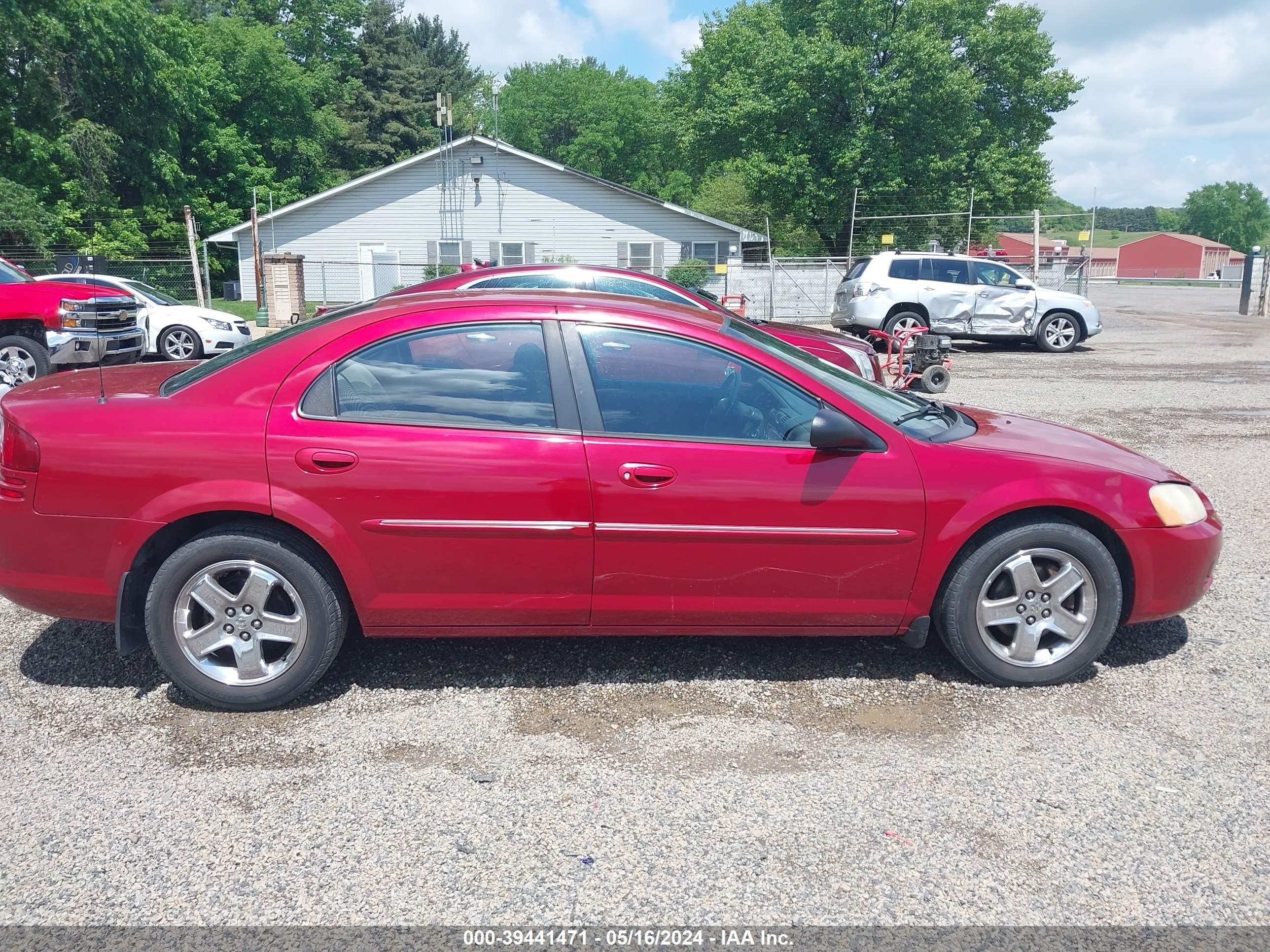 Photo 12 VIN: 1B3EL56R12N151100 - DODGE STRATUS 