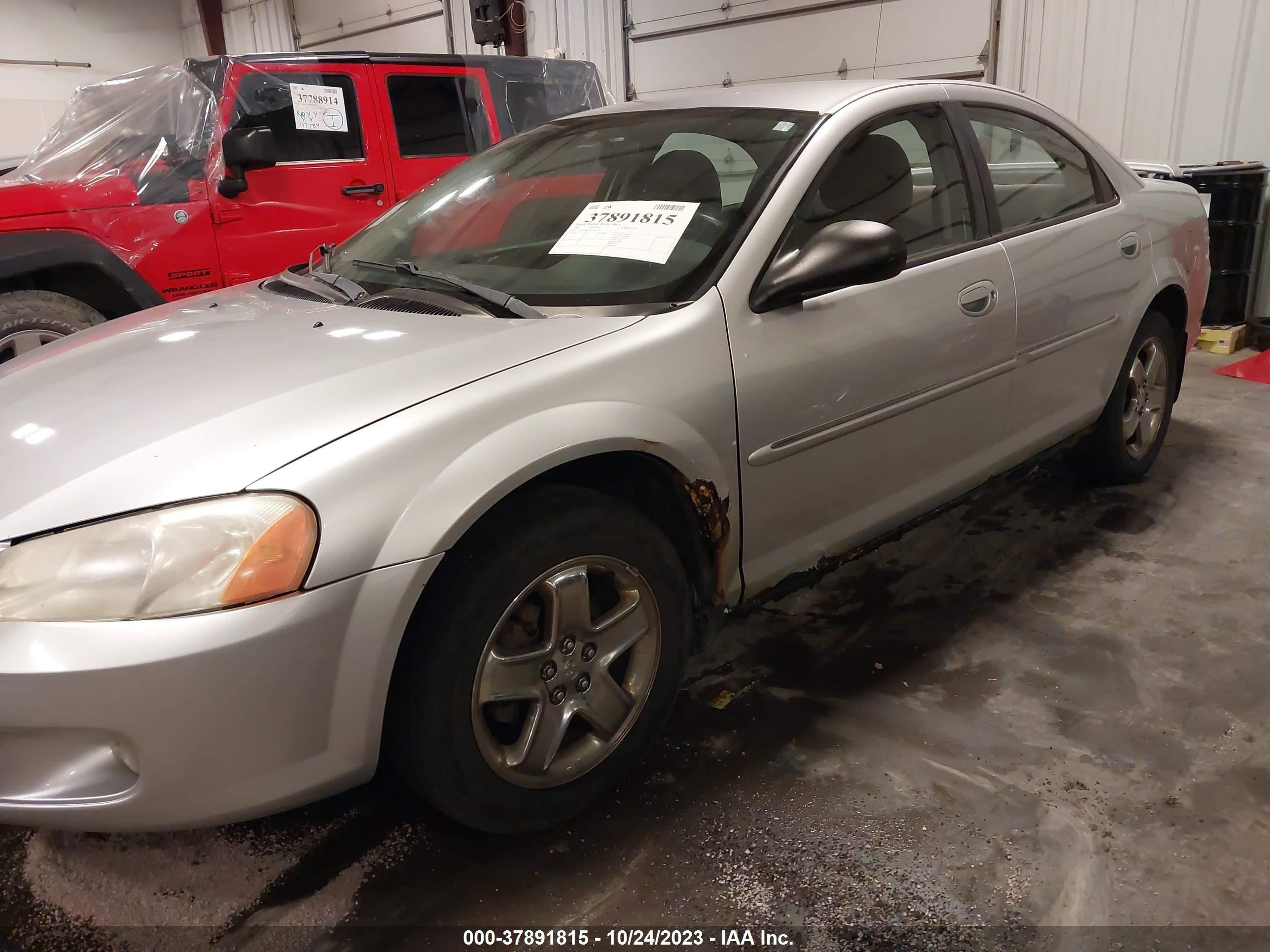 Photo 13 VIN: 1B3EL56R92N269072 - DODGE STRATUS 