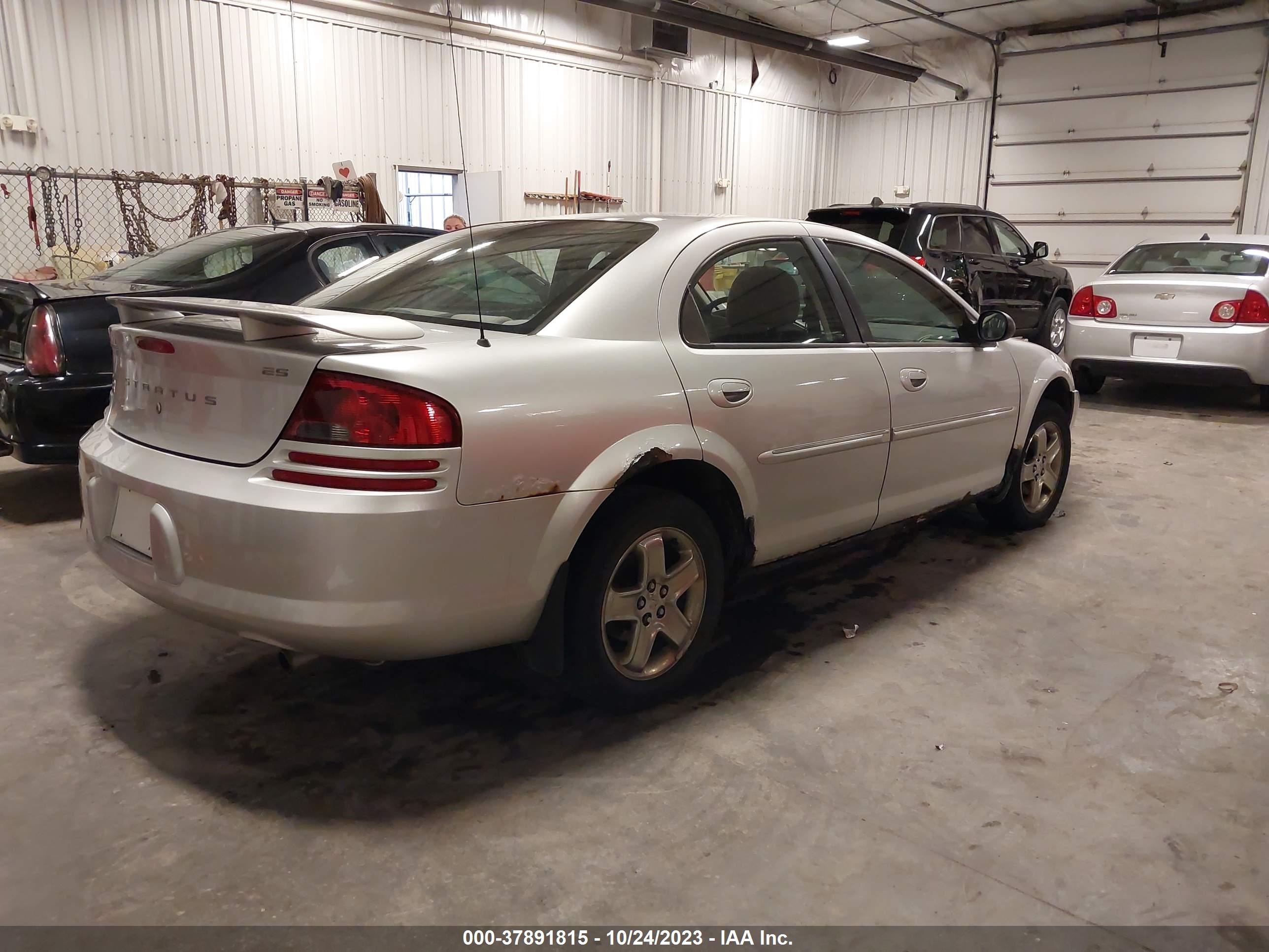 Photo 3 VIN: 1B3EL56R92N269072 - DODGE STRATUS 