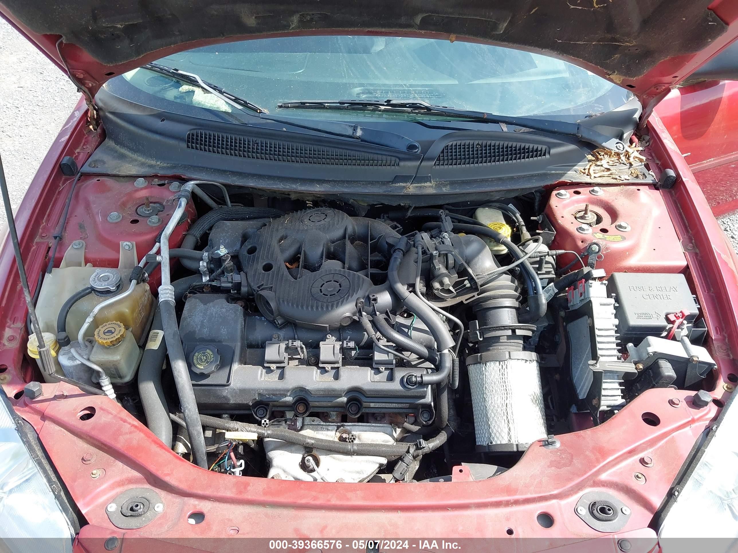 Photo 9 VIN: 1B3EL76R34N205320 - DODGE STRATUS 