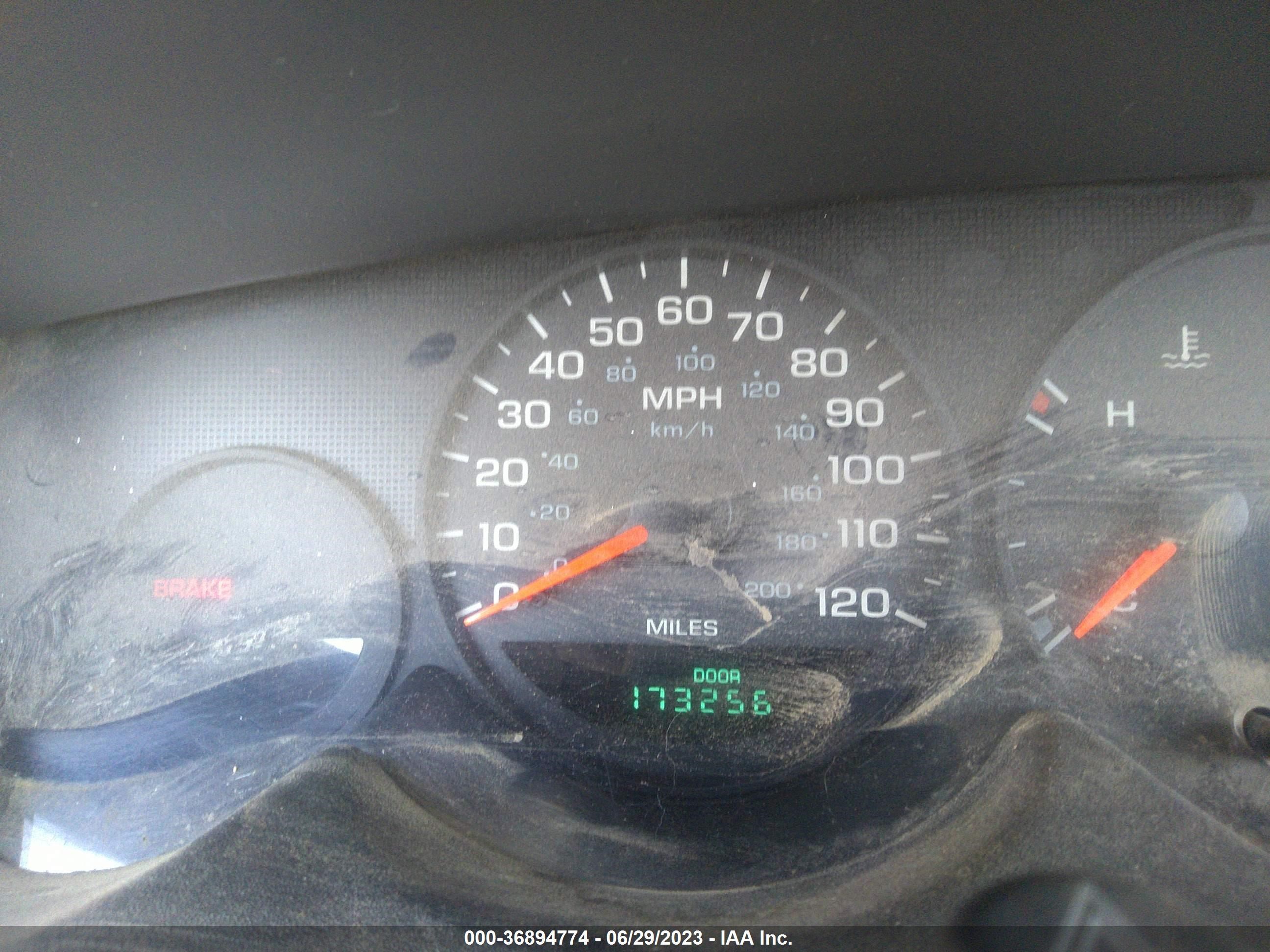 Photo 6 VIN: 1B3ES16C32D604923 - DODGE NEON 