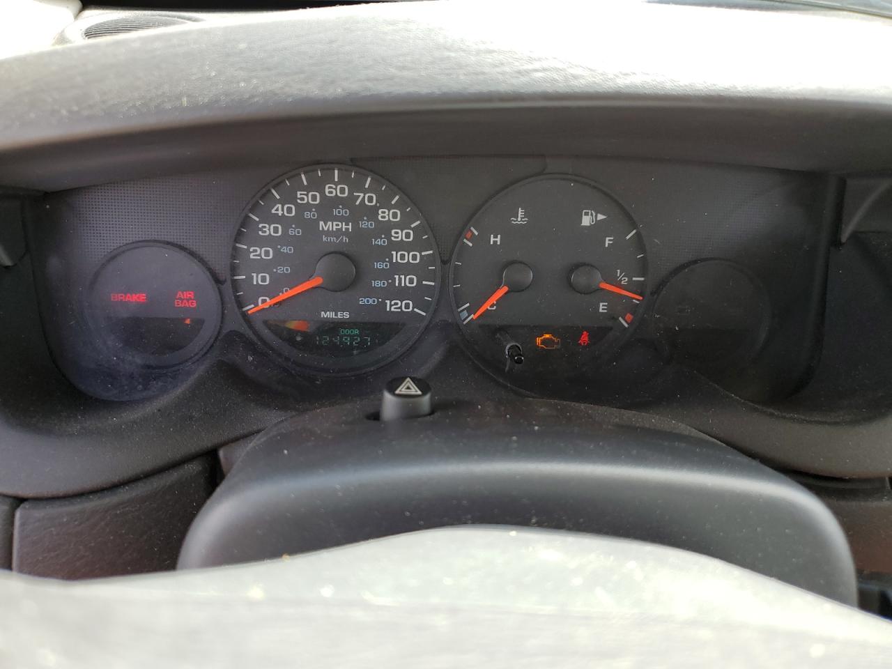 Photo 8 VIN: 1B3ES26C92D524886 - DODGE NEON 