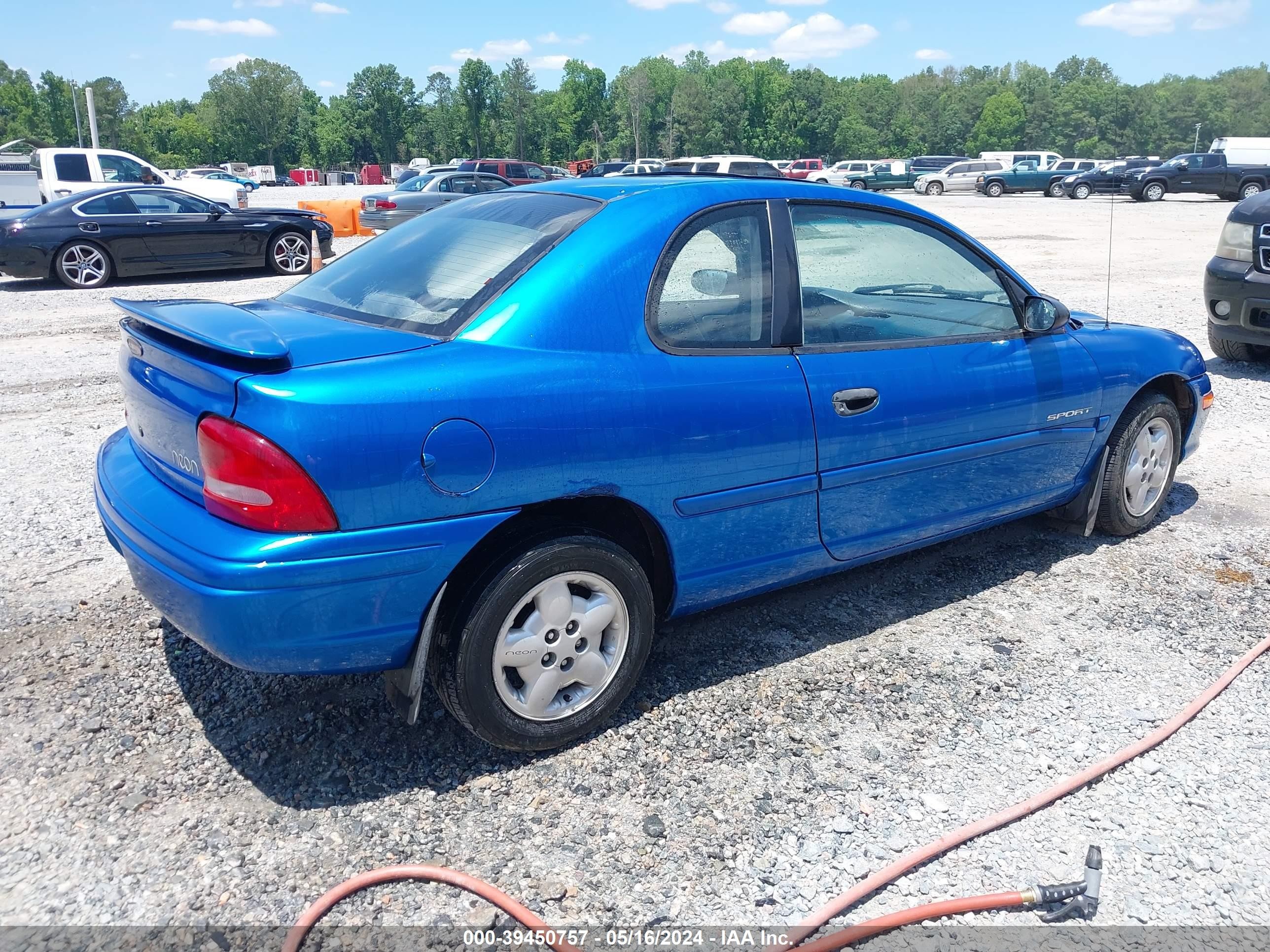 Photo 3 VIN: 1B3ES42Y7XD164747 - DODGE NEON 