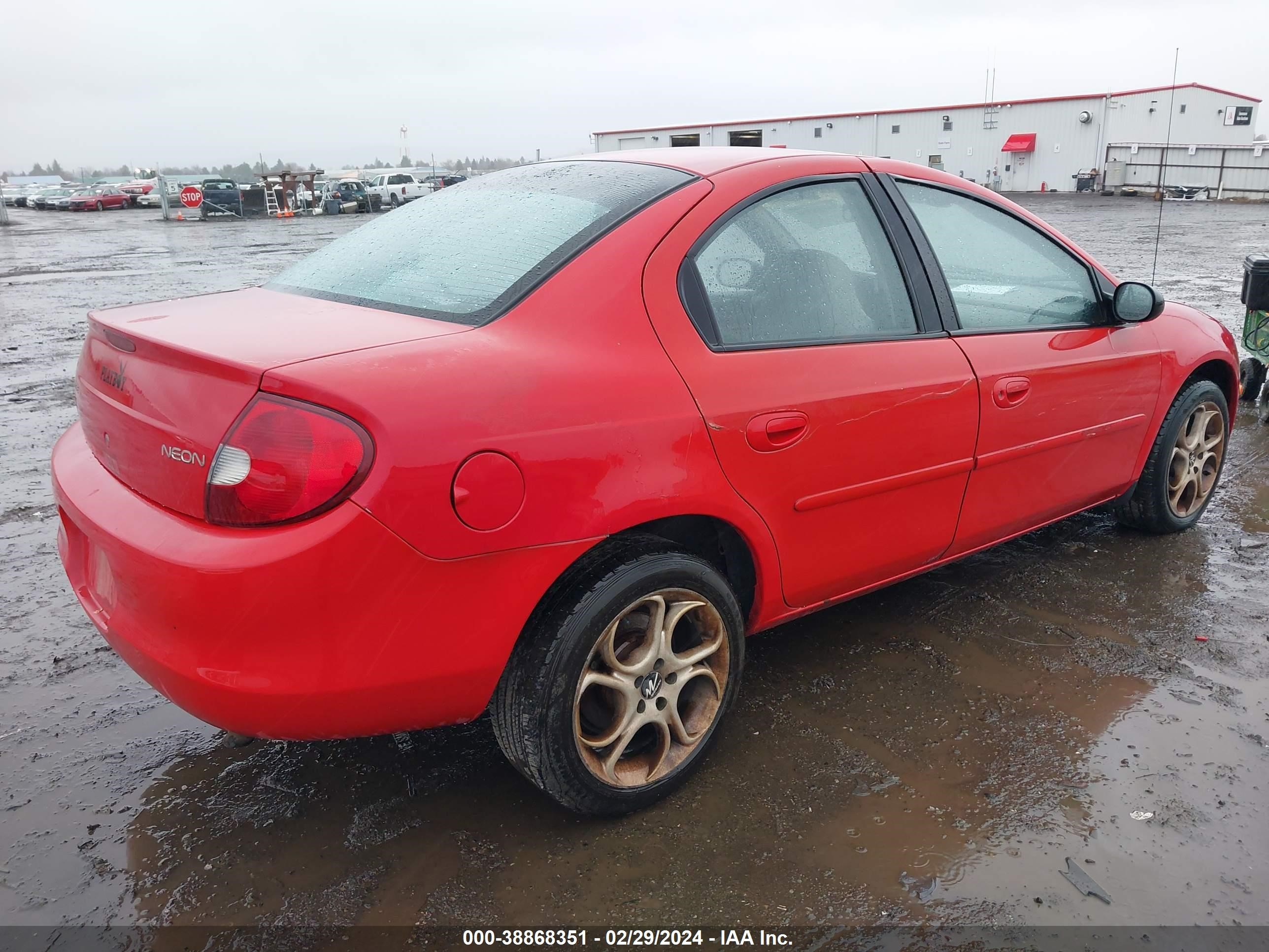 Photo 3 VIN: 1B3ES46C2YD852512 - DODGE NEON 