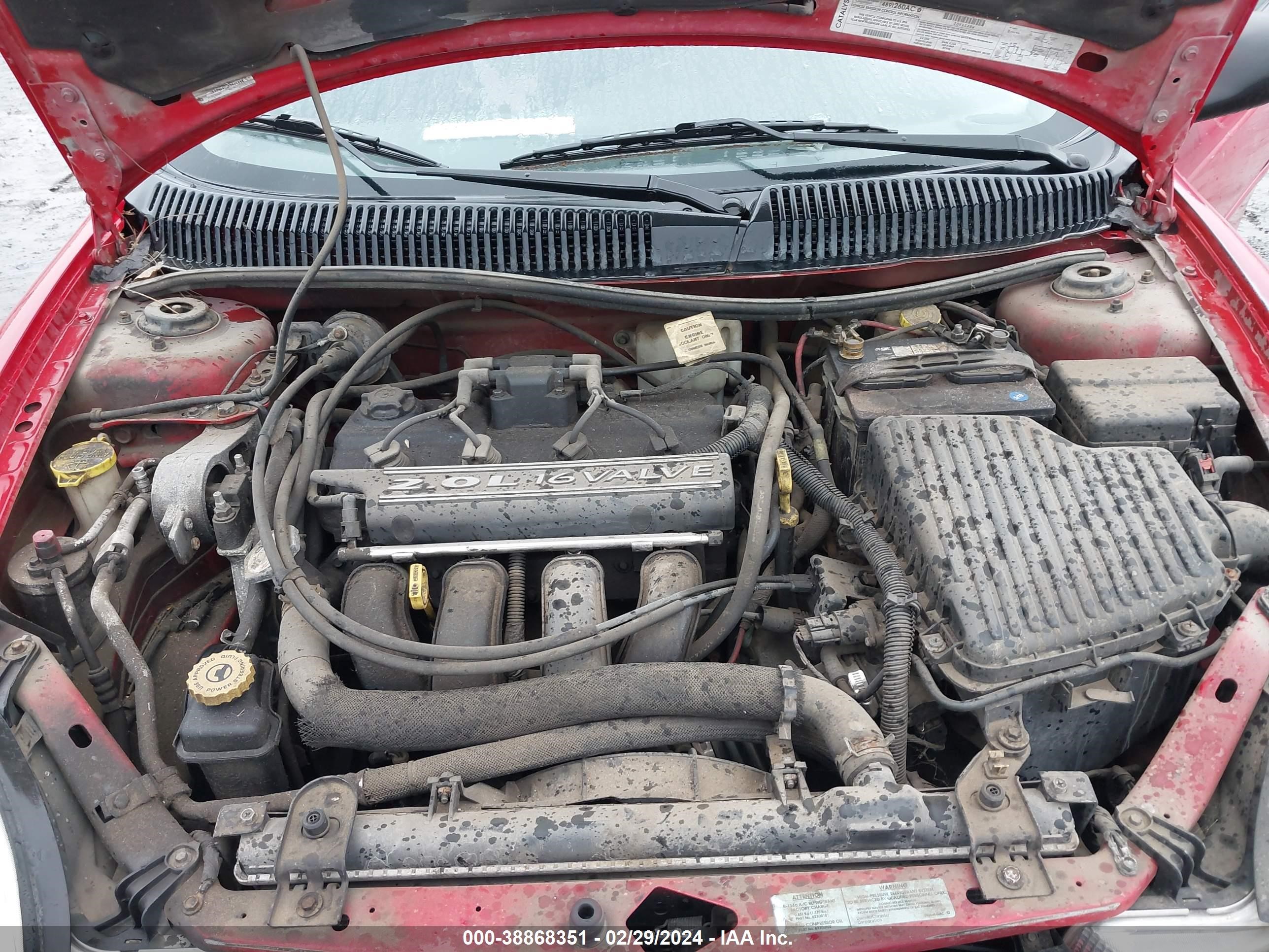 Photo 9 VIN: 1B3ES46C2YD852512 - DODGE NEON 