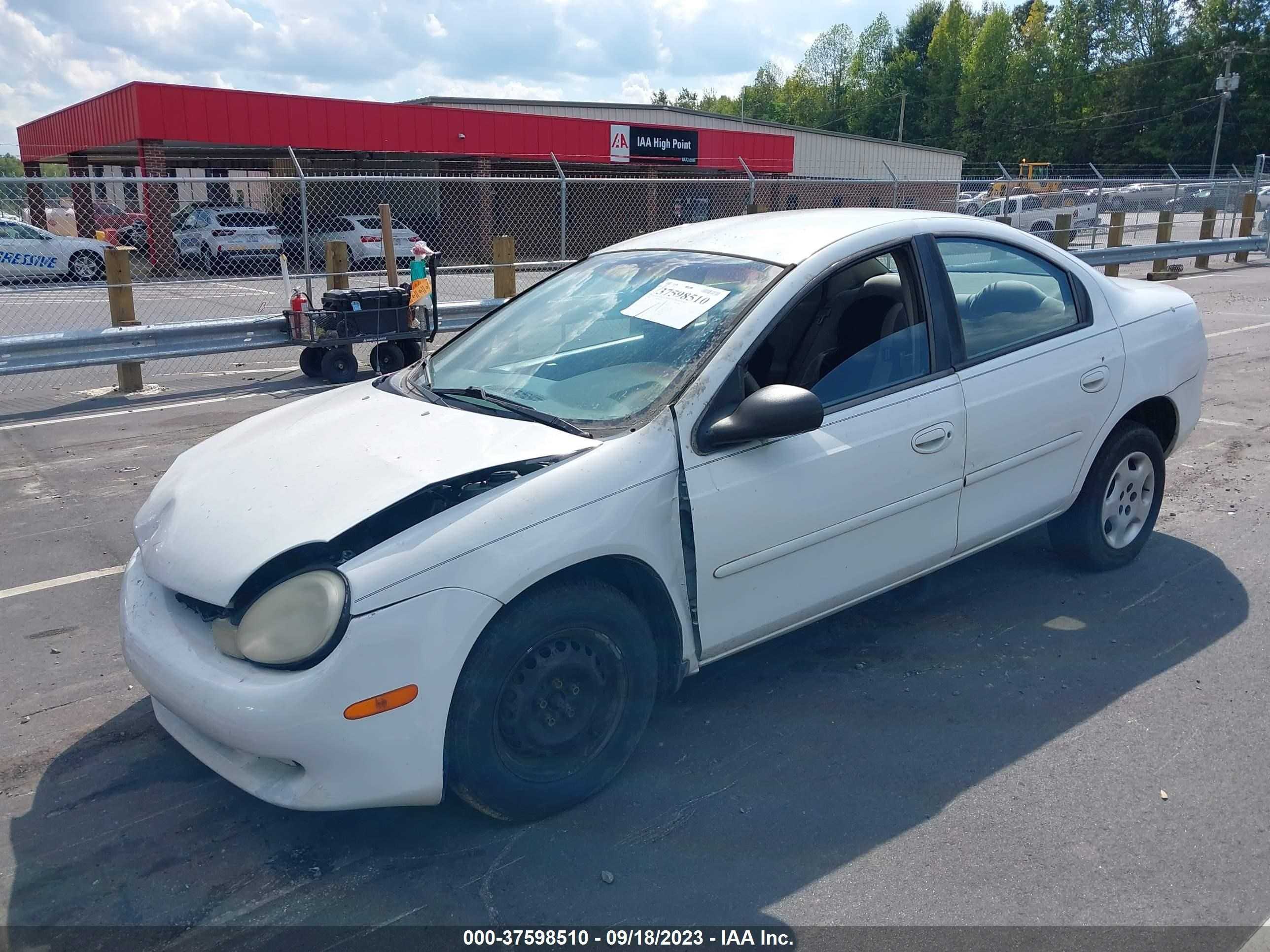 Photo 1 VIN: 1B3ES46C7YD567742 - DODGE NEON 