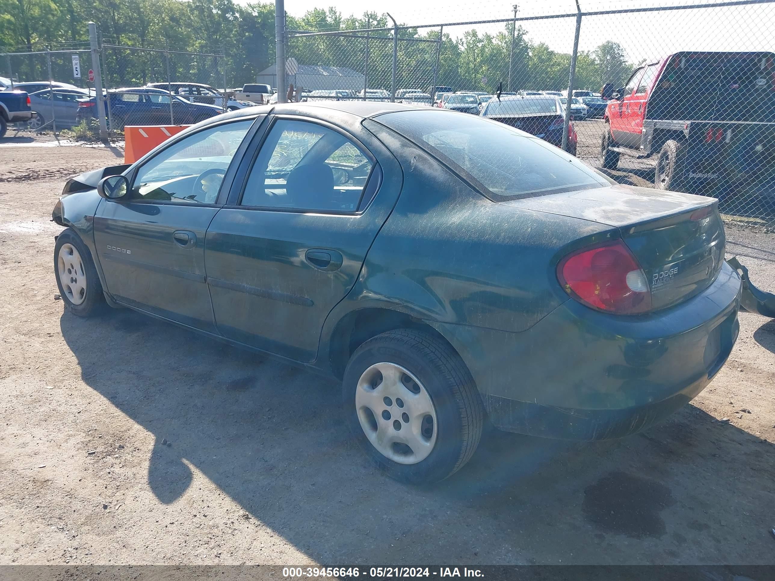 Photo 2 VIN: 1B3ES46C8YD823080 - DODGE NEON 