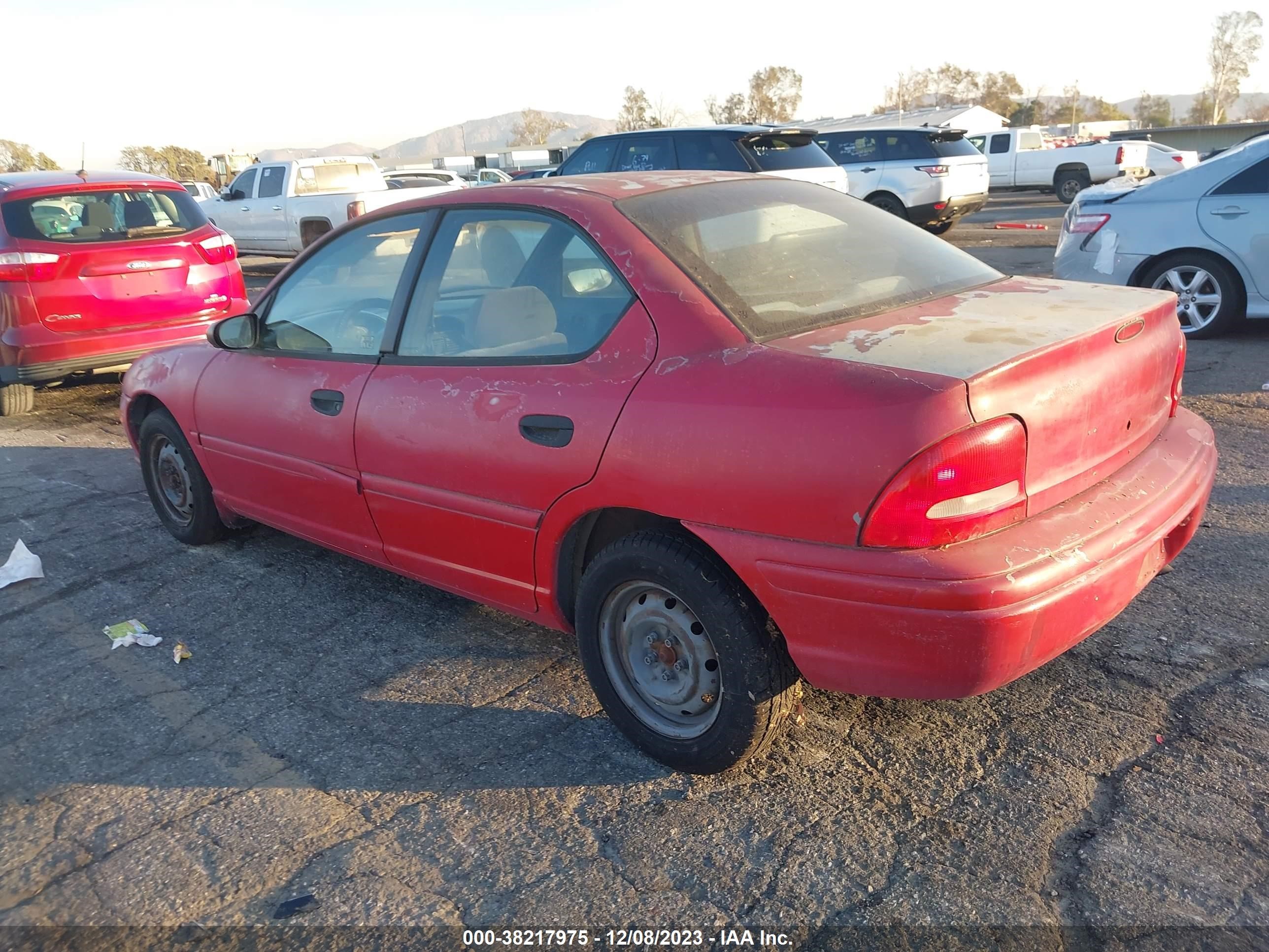 Photo 2 VIN: 1B3ES47C8WD557409 - DODGE NEON 