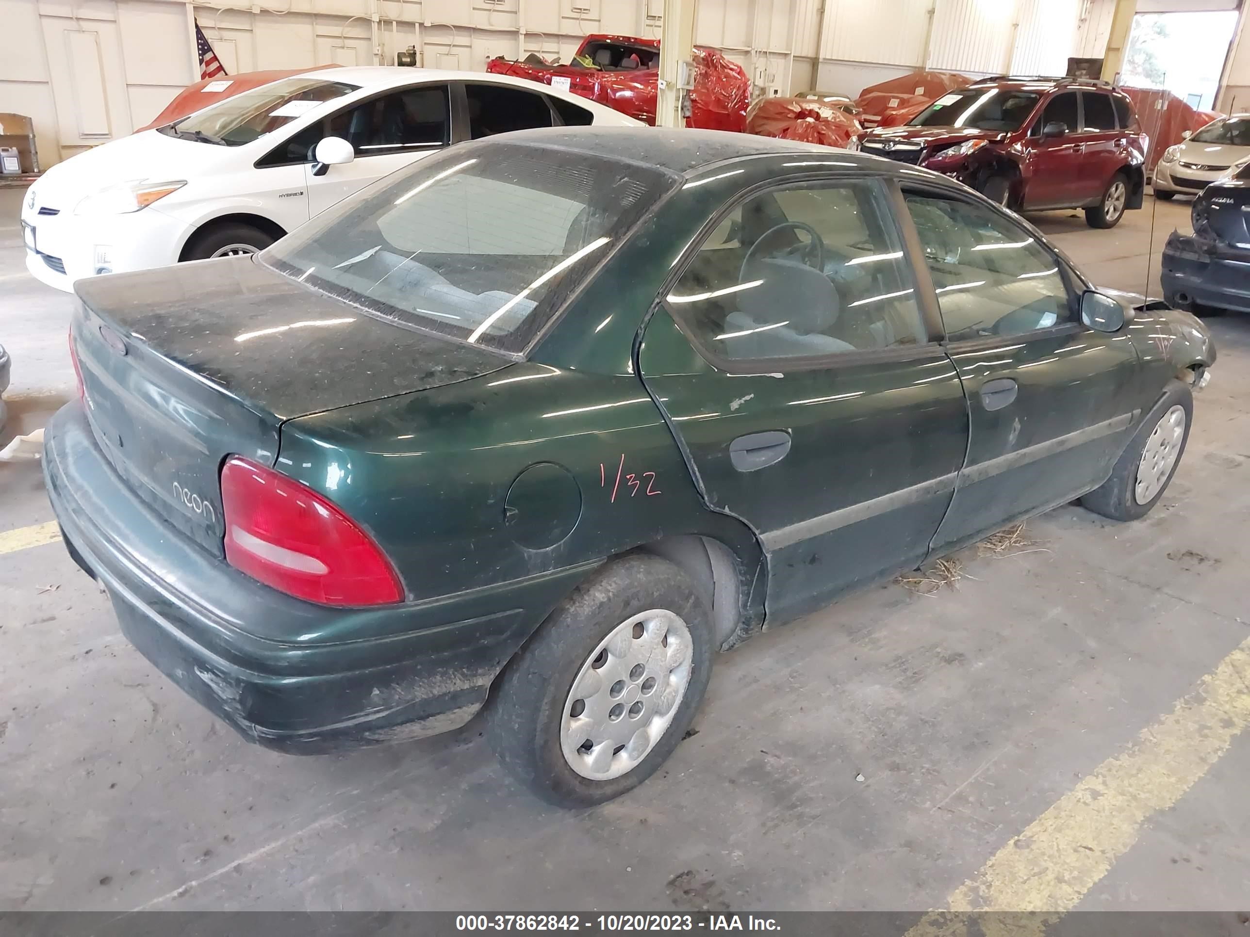 Photo 3 VIN: 1B3ES47CXWD650562 - DODGE NEON 