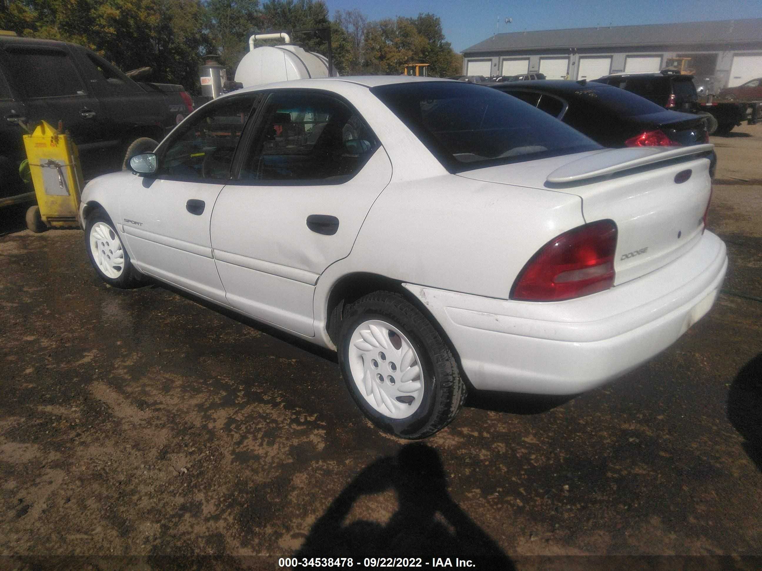 Photo 2 VIN: 1B3ES47YXWD653568 - DODGE NEON 