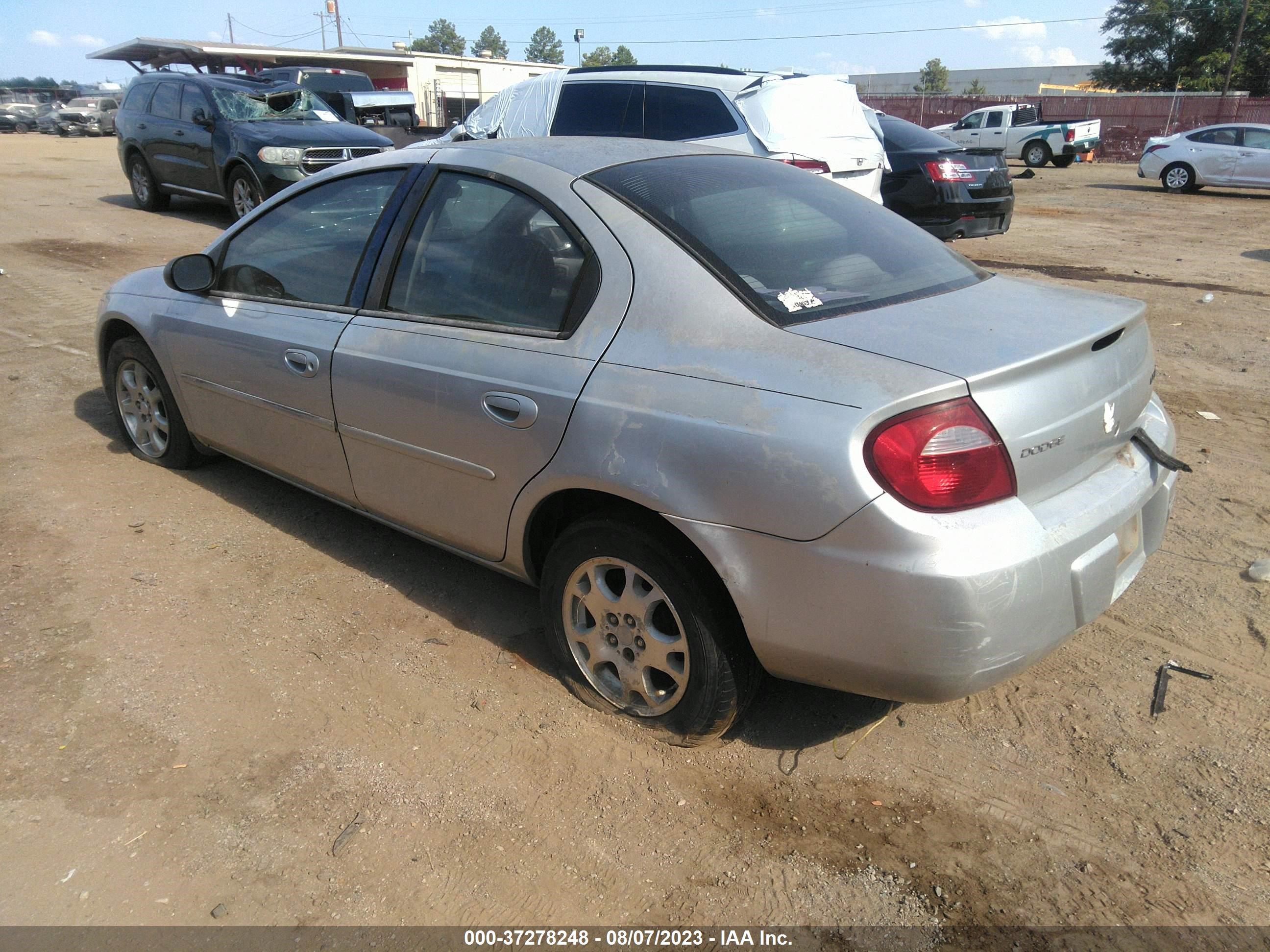 Photo 2 VIN: 1B3ES56C04D607708 - DODGE NEON 