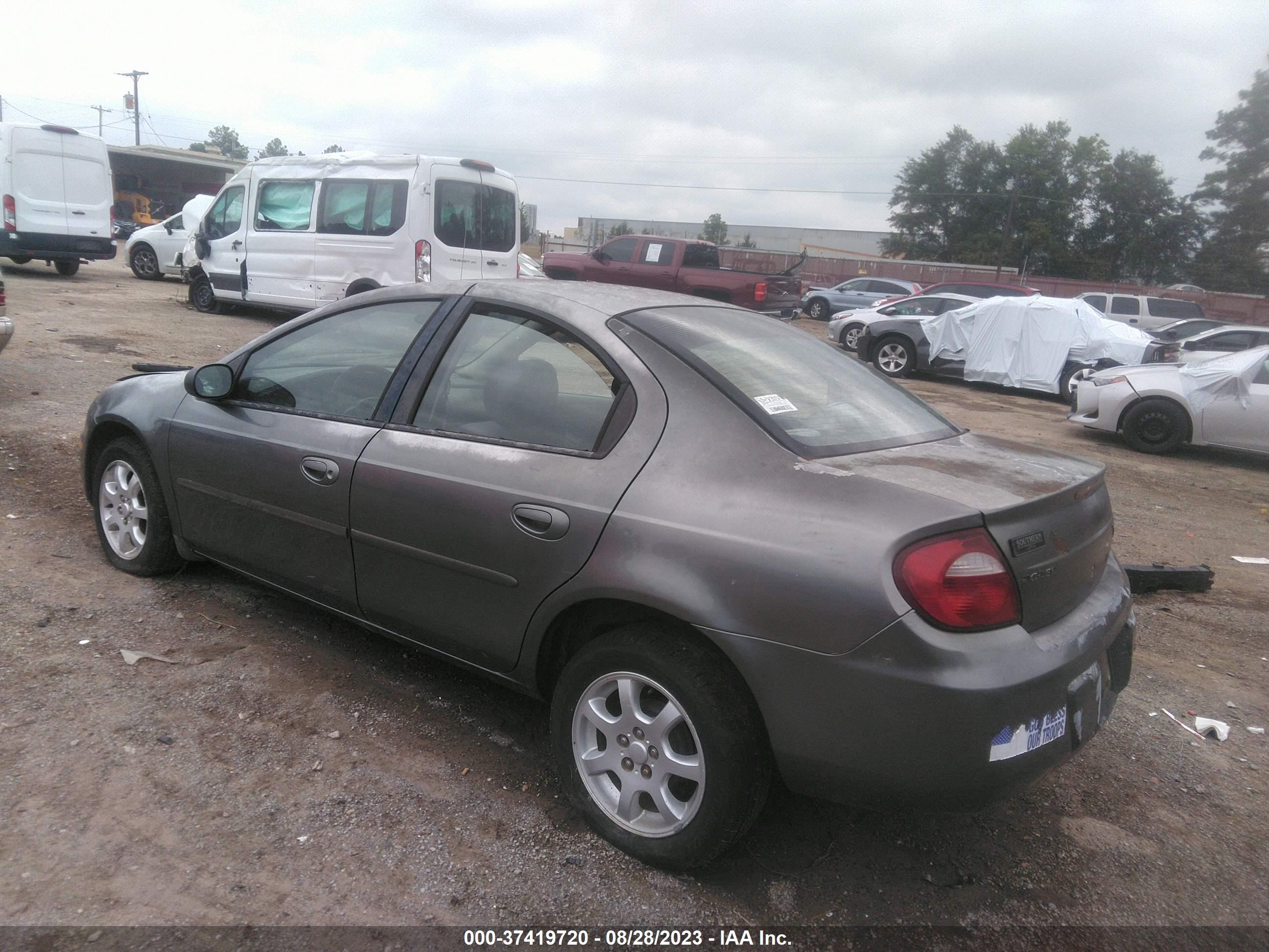 Photo 2 VIN: 1B3ES56C05D205463 - DODGE NEON 