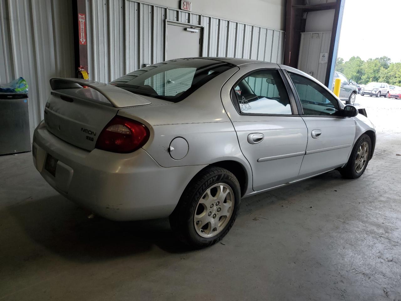 Photo 2 VIN: 1B3ES56C14D516625 - DODGE NEON 