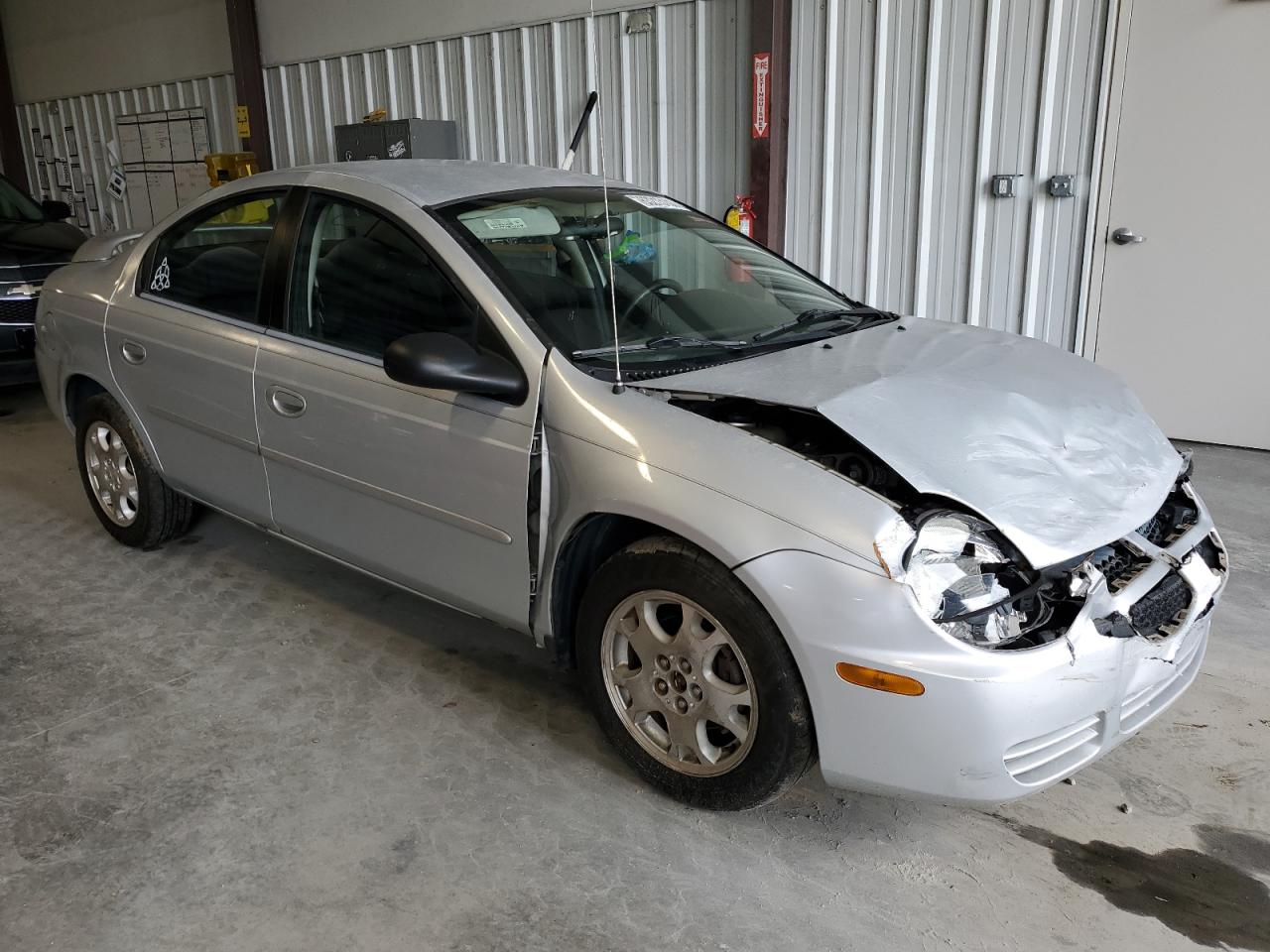 Photo 3 VIN: 1B3ES56C14D516625 - DODGE NEON 