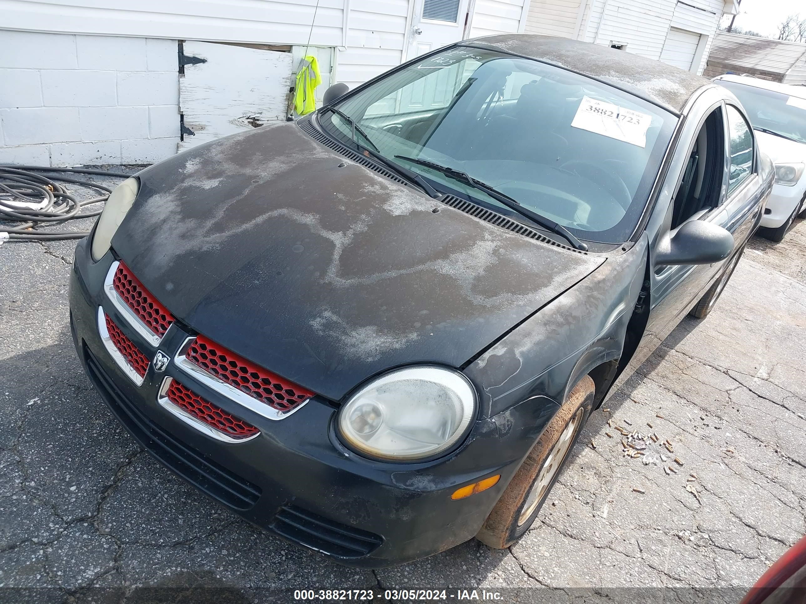 Photo 1 VIN: 1B3ES56C15D185496 - DODGE NEON 