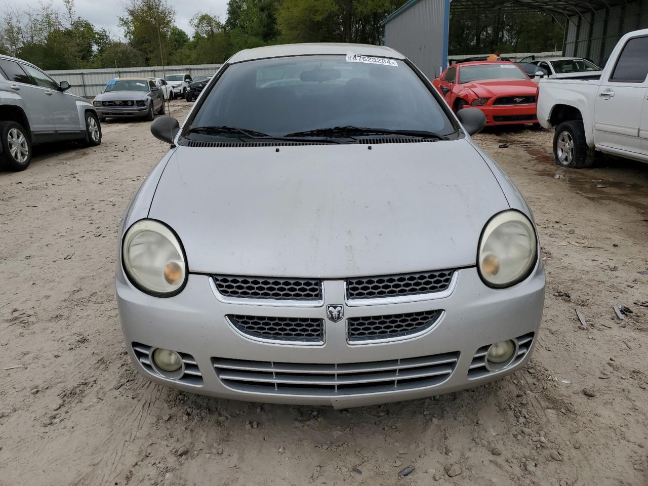 Photo 4 VIN: 1B3ES56C15D225673 - DODGE NEON 