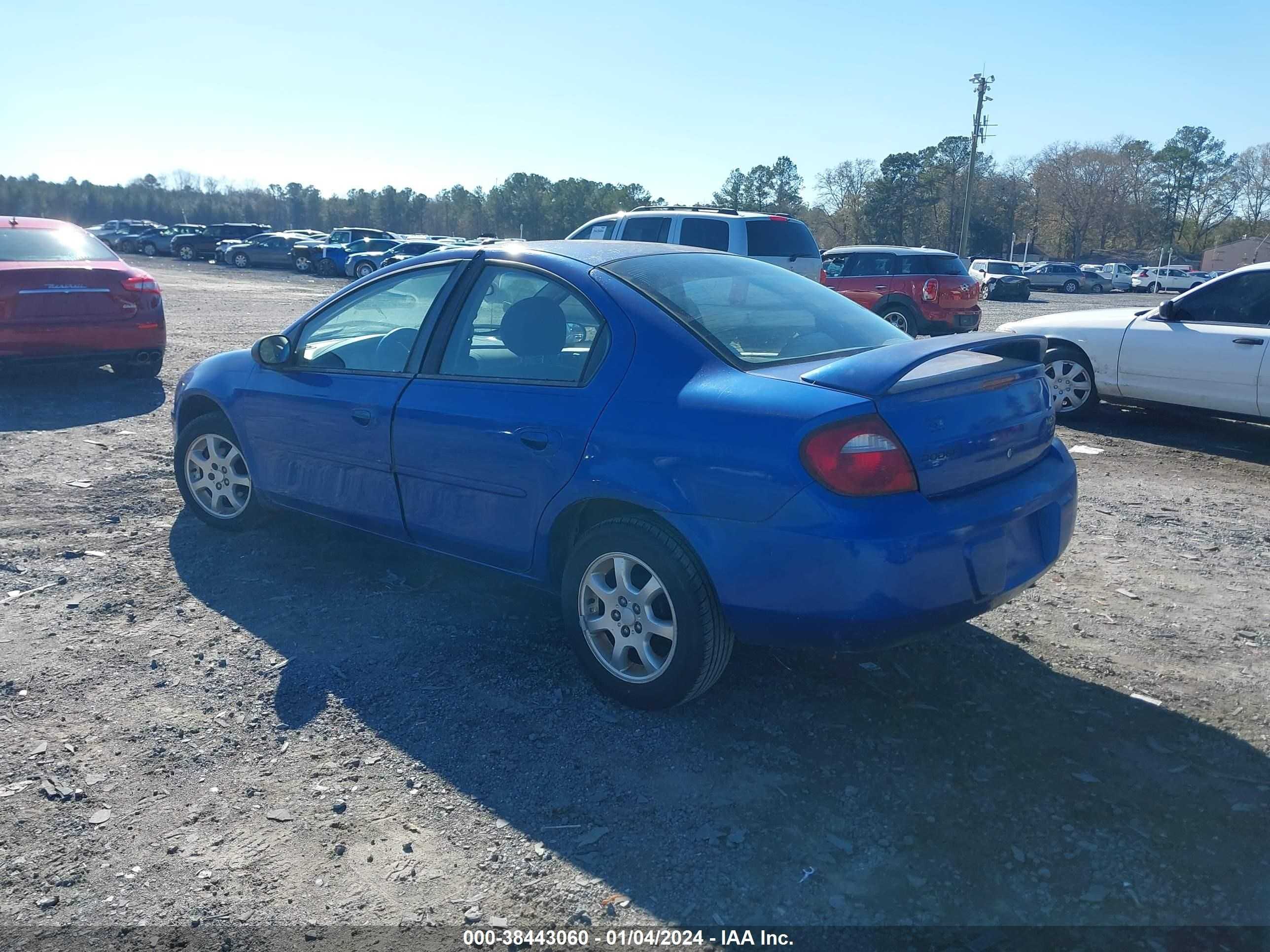 Photo 2 VIN: 1B3ES56C25D279631 - DODGE NEON 