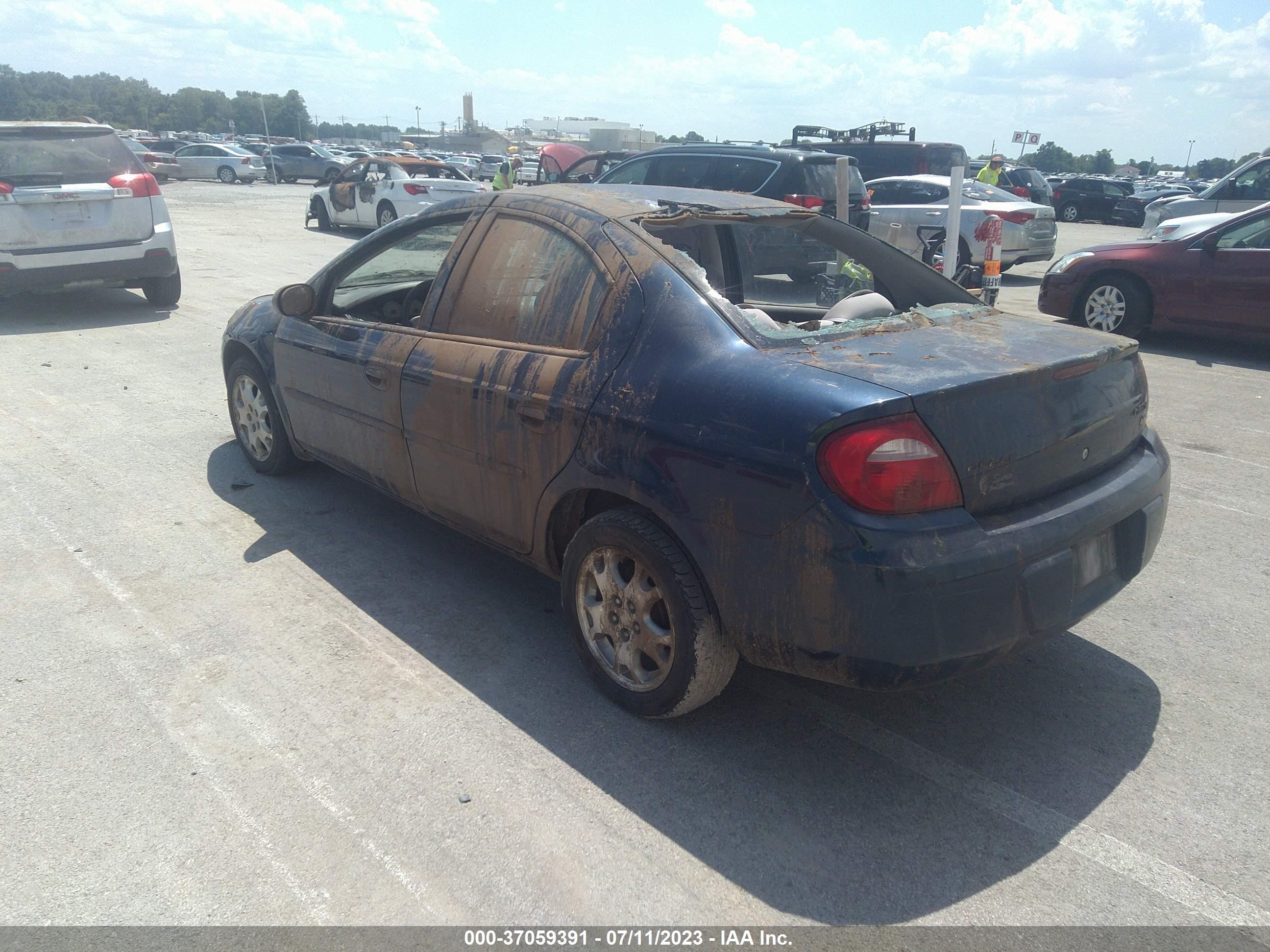 Photo 2 VIN: 1B3ES56C43D200666 - DODGE NEON 