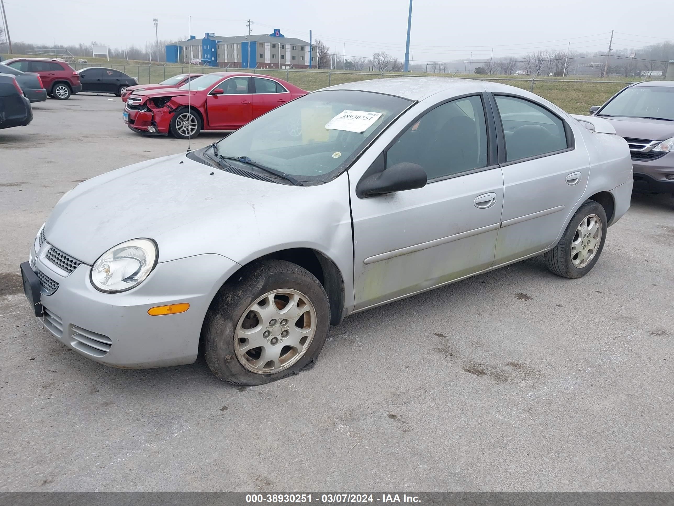 Photo 1 VIN: 1B3ES56C45D202467 - DODGE NEON 