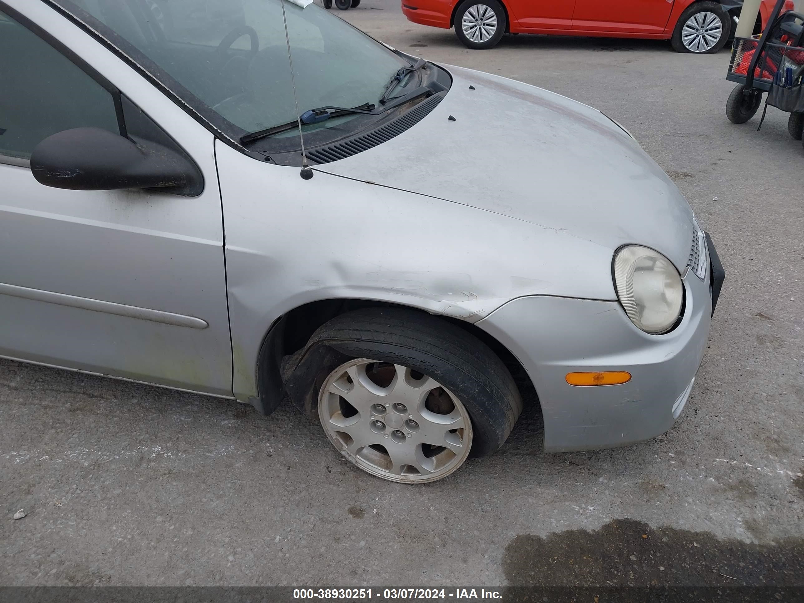 Photo 5 VIN: 1B3ES56C45D202467 - DODGE NEON 