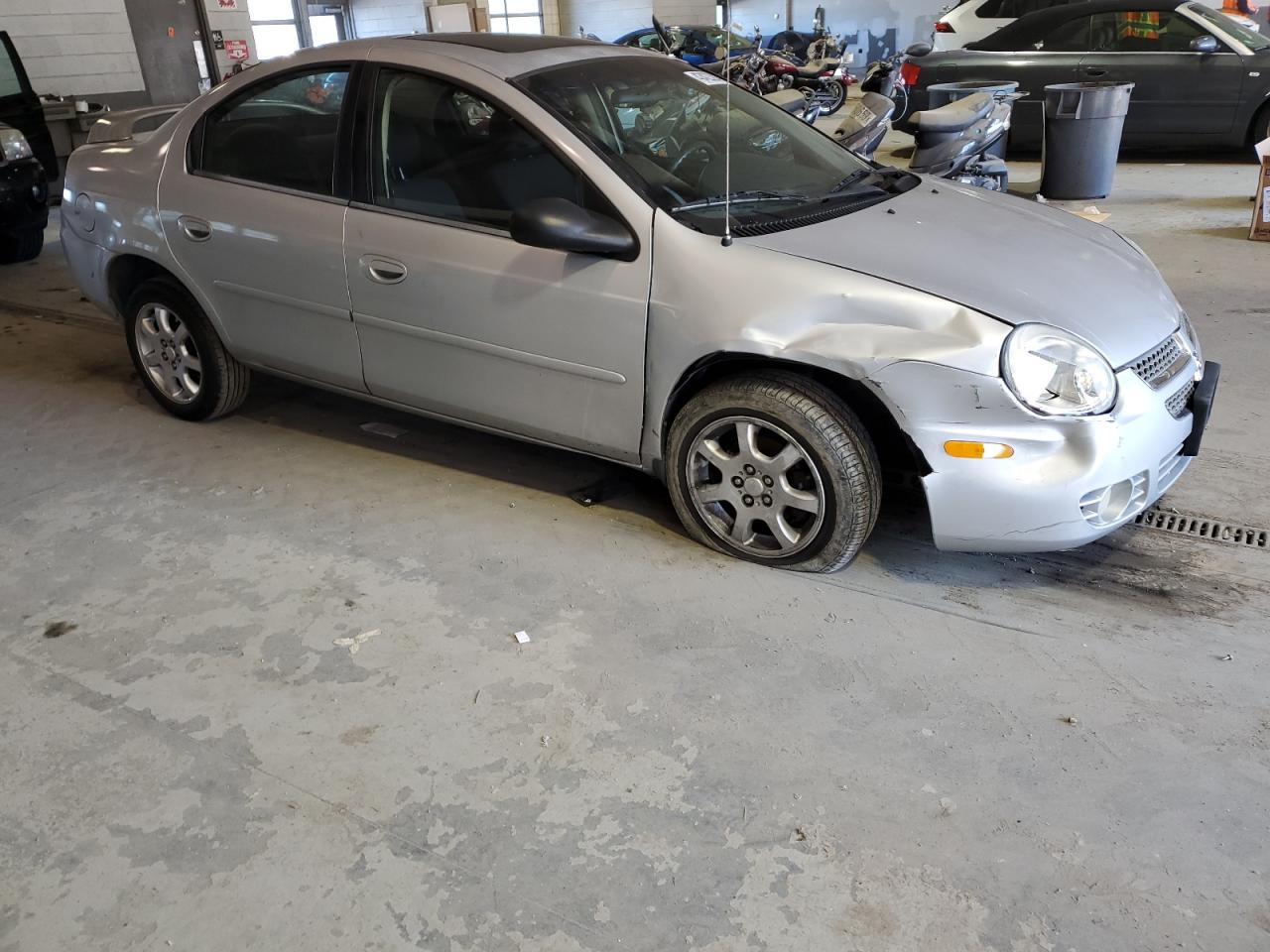 Photo 3 VIN: 1B3ES56C45D247134 - DODGE NEON 