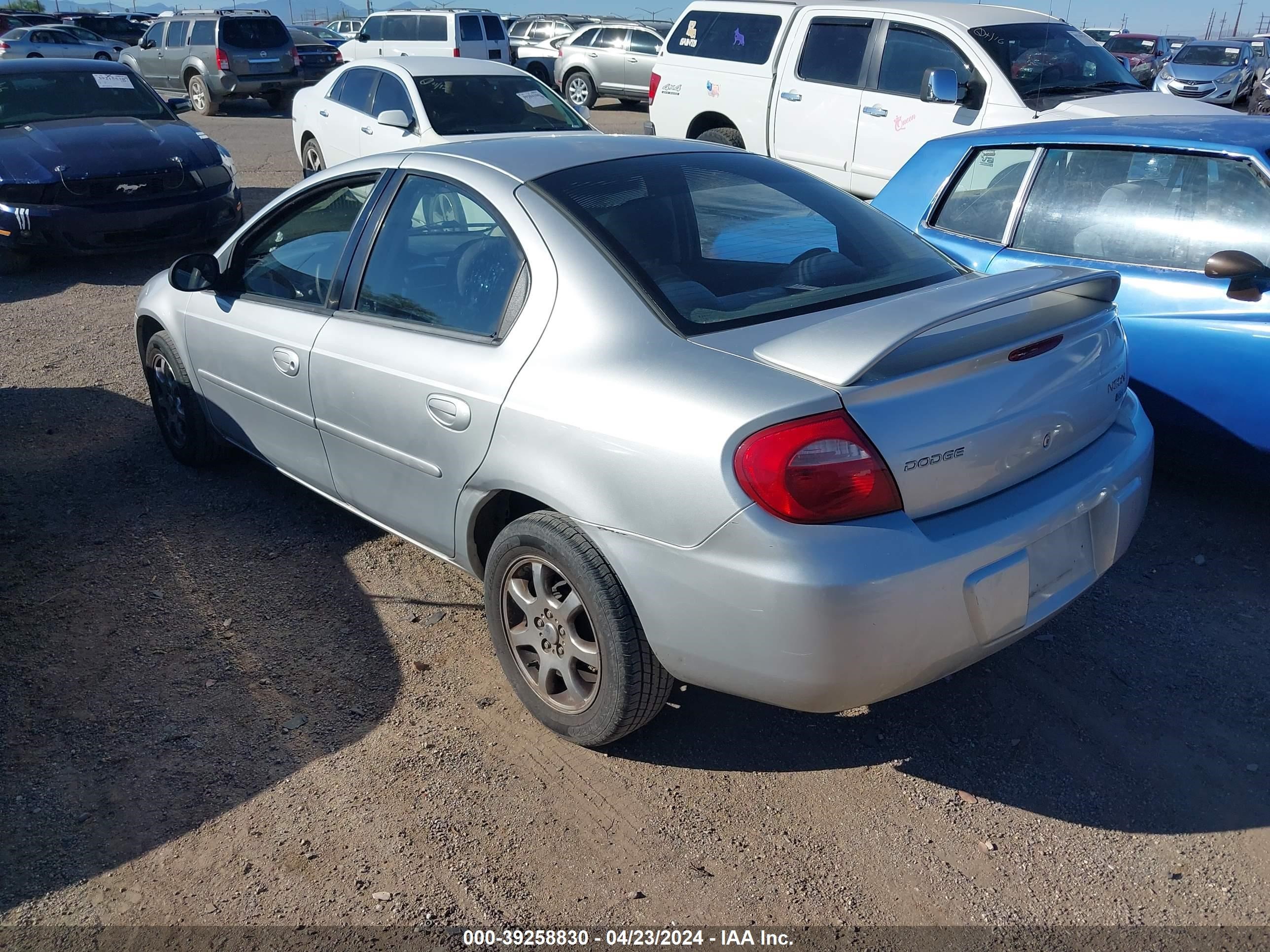 Photo 3 VIN: 1B3ES56C74D544218 - DODGE NEON 