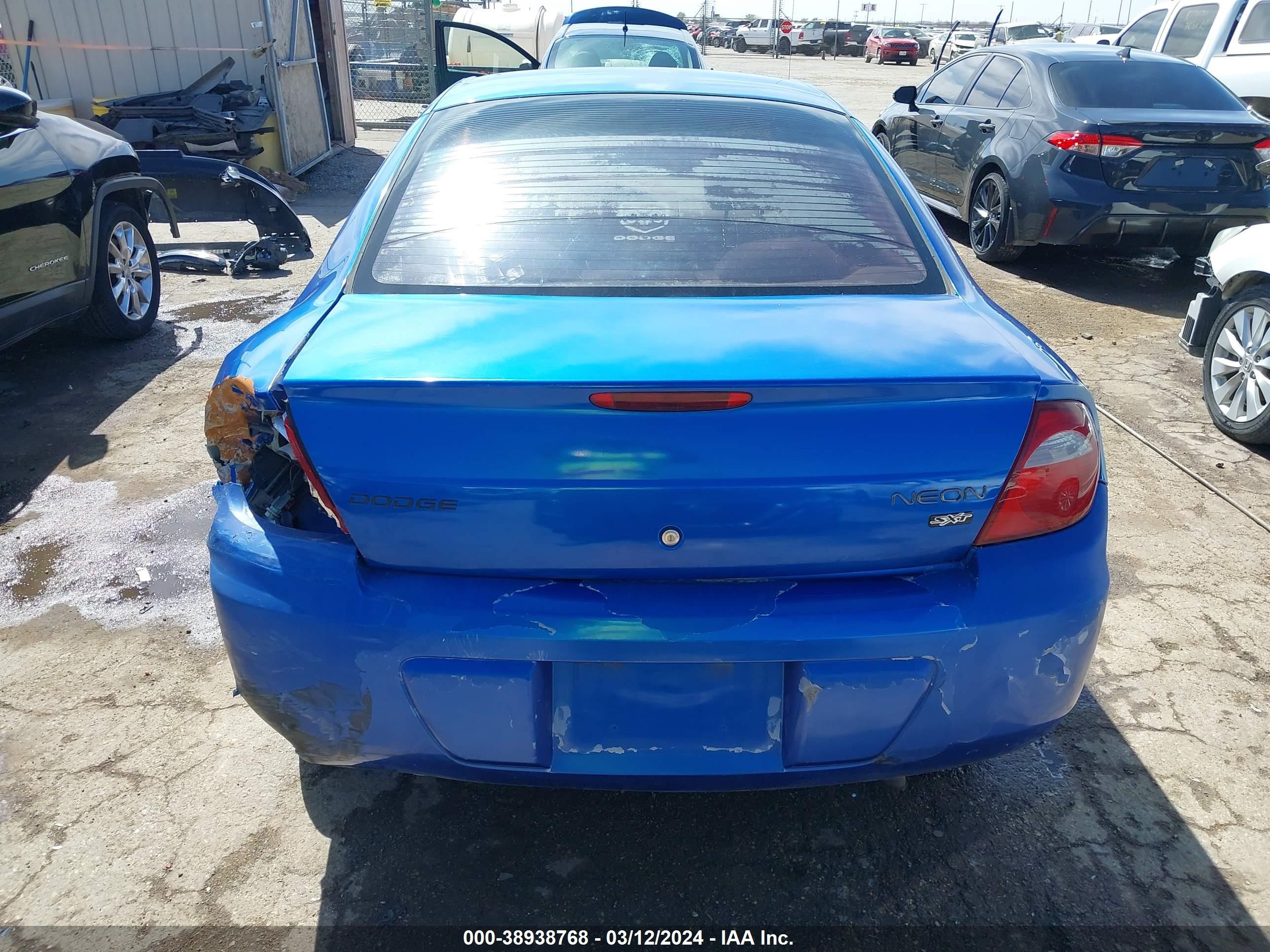 Photo 15 VIN: 1B3ES56C75D238024 - DODGE NEON 