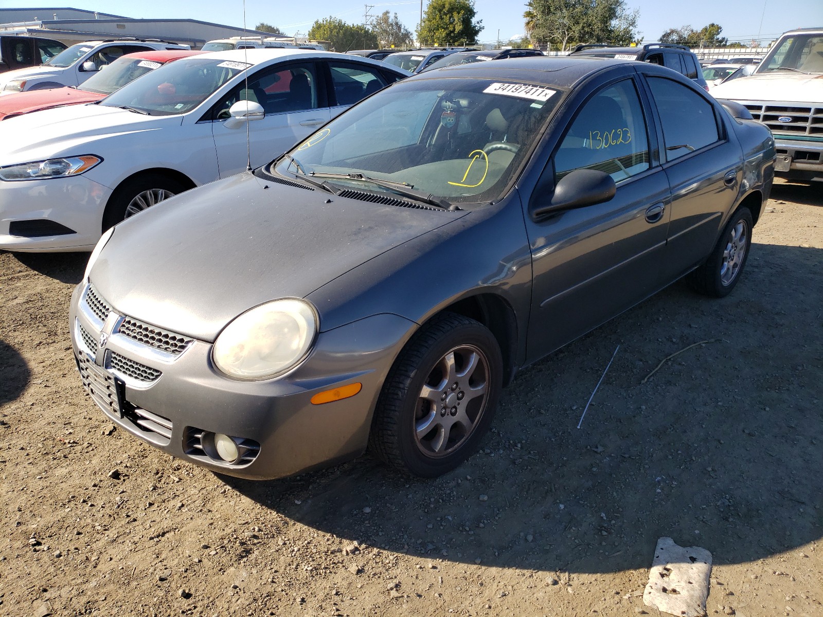 Photo 1 VIN: 1B3ES56C84D576885 - DODGE NEON 