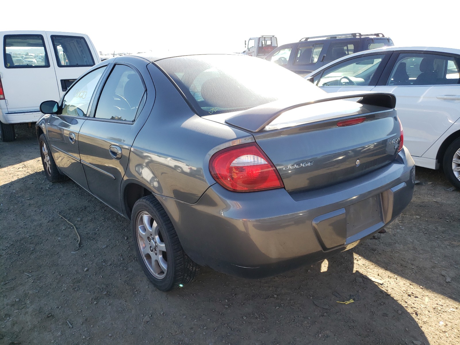 Photo 2 VIN: 1B3ES56C84D576885 - DODGE NEON 