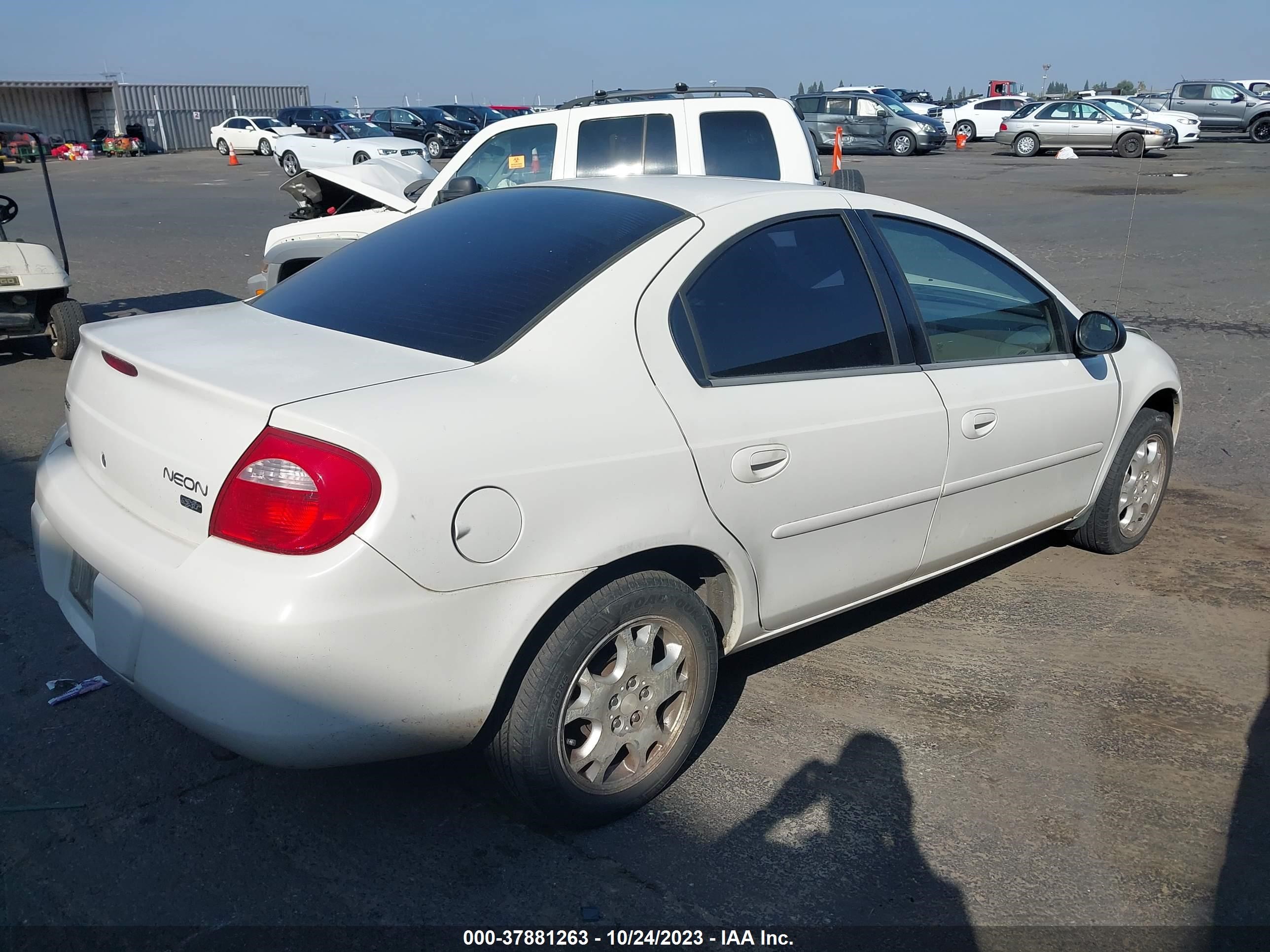 Photo 3 VIN: 1B3ES56C84D577180 - DODGE NEON 