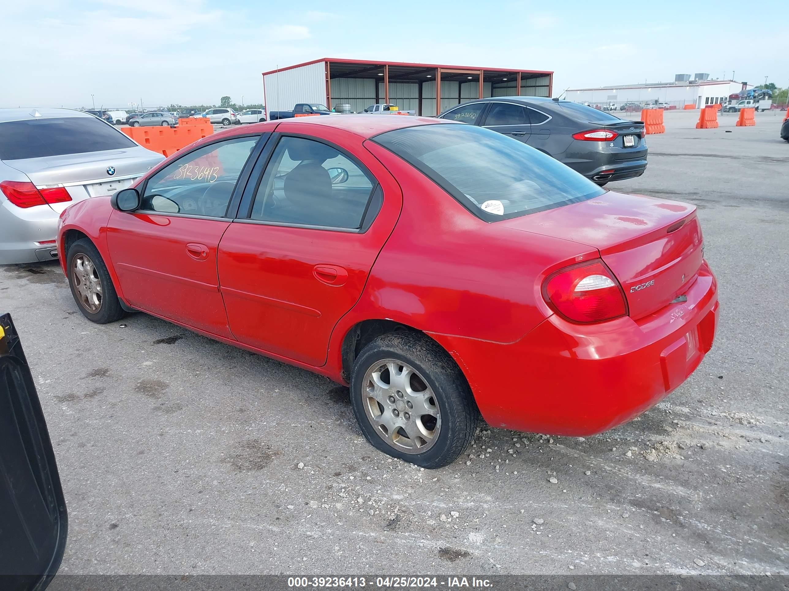 Photo 2 VIN: 1B3ES56C84D584310 - DODGE NEON 