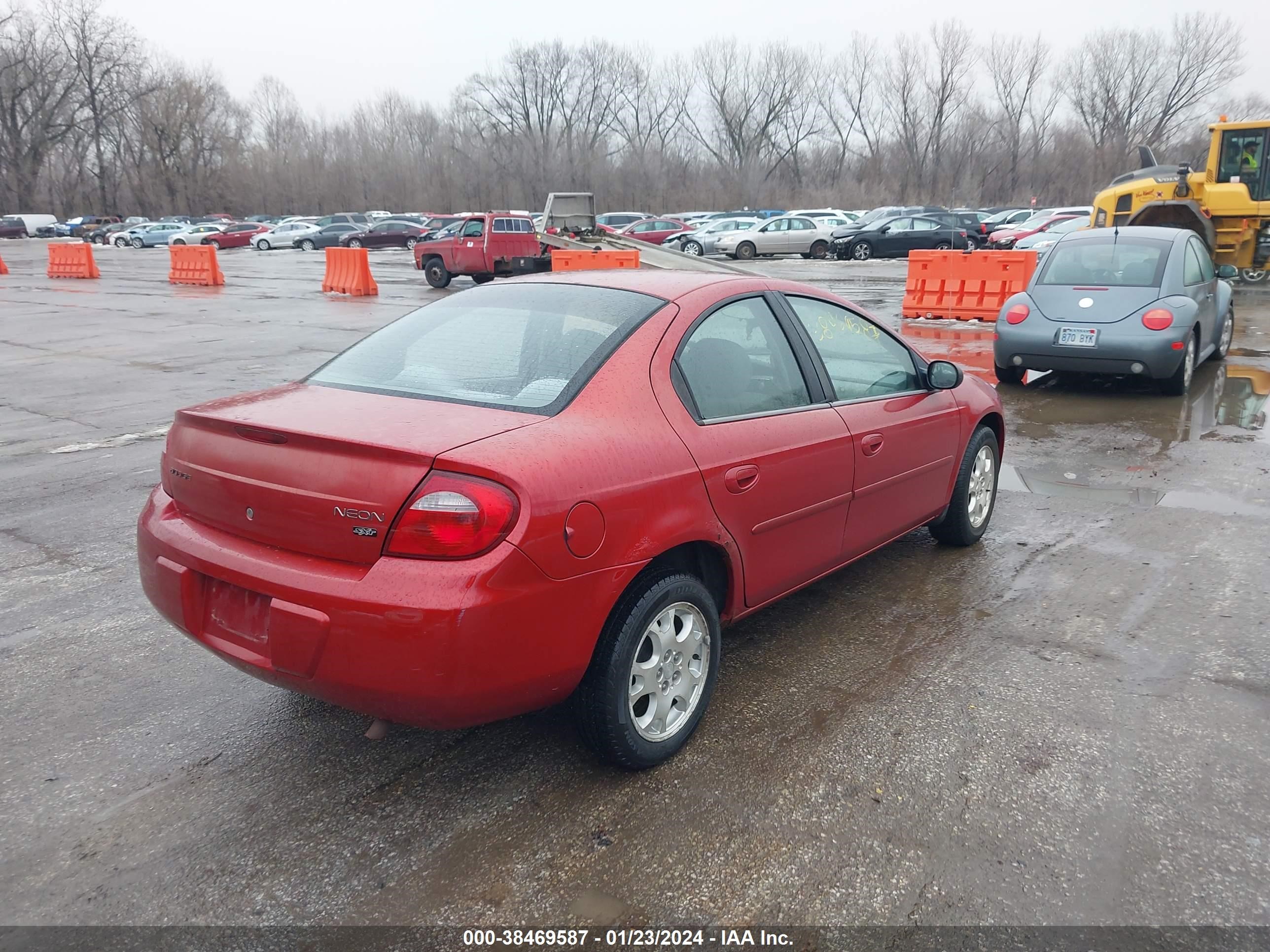 Photo 3 VIN: 1B3ES56C95D244438 - DODGE NEON 