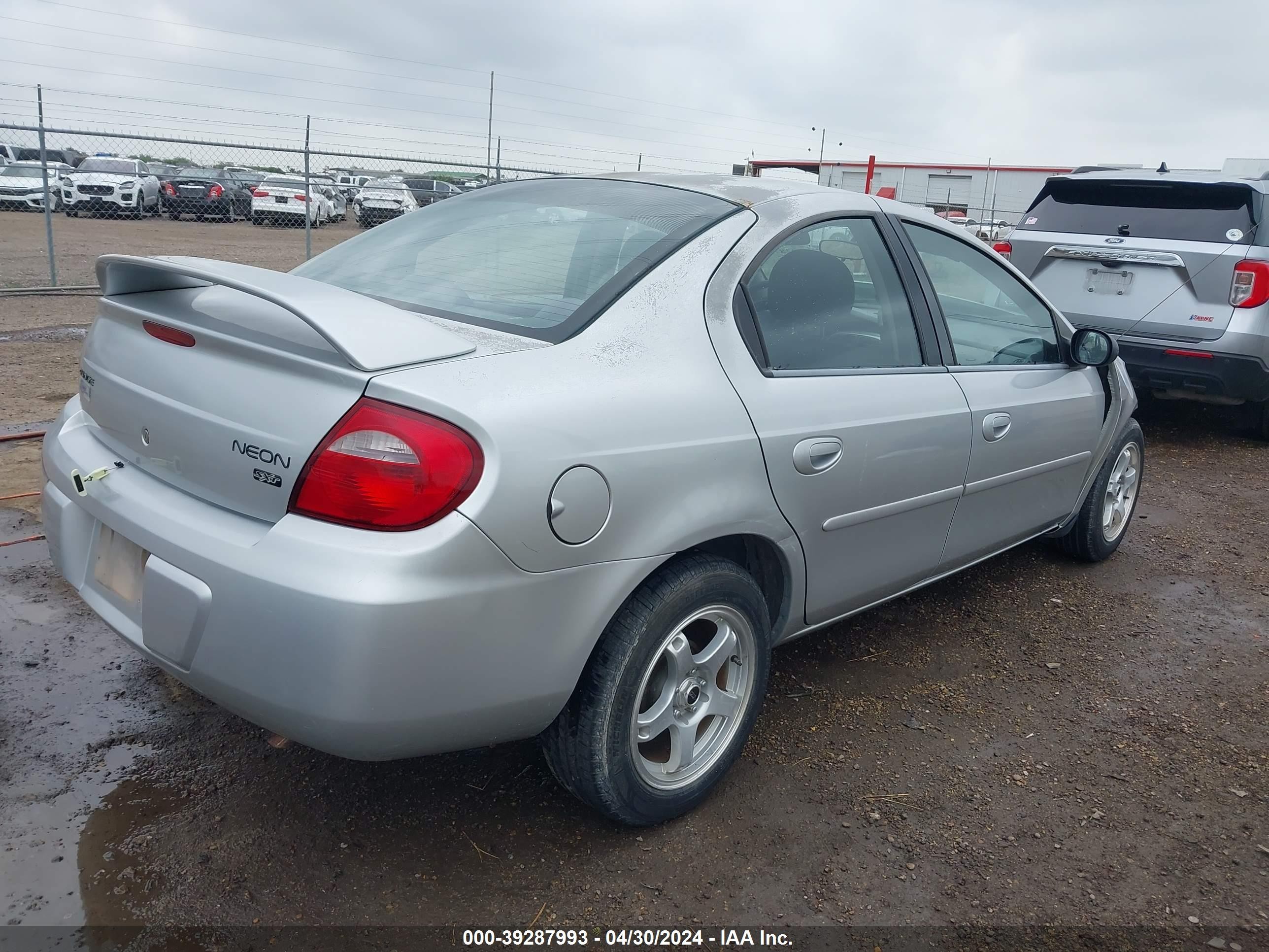 Photo 3 VIN: 1B3ES56CX4D521807 - DODGE NEON 