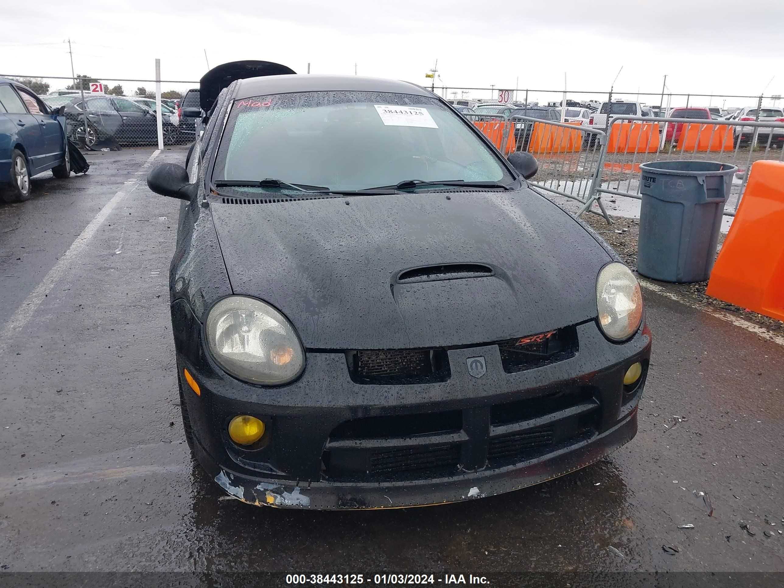 Photo 5 VIN: 1B3ES66SX3D182428 - DODGE NEON 