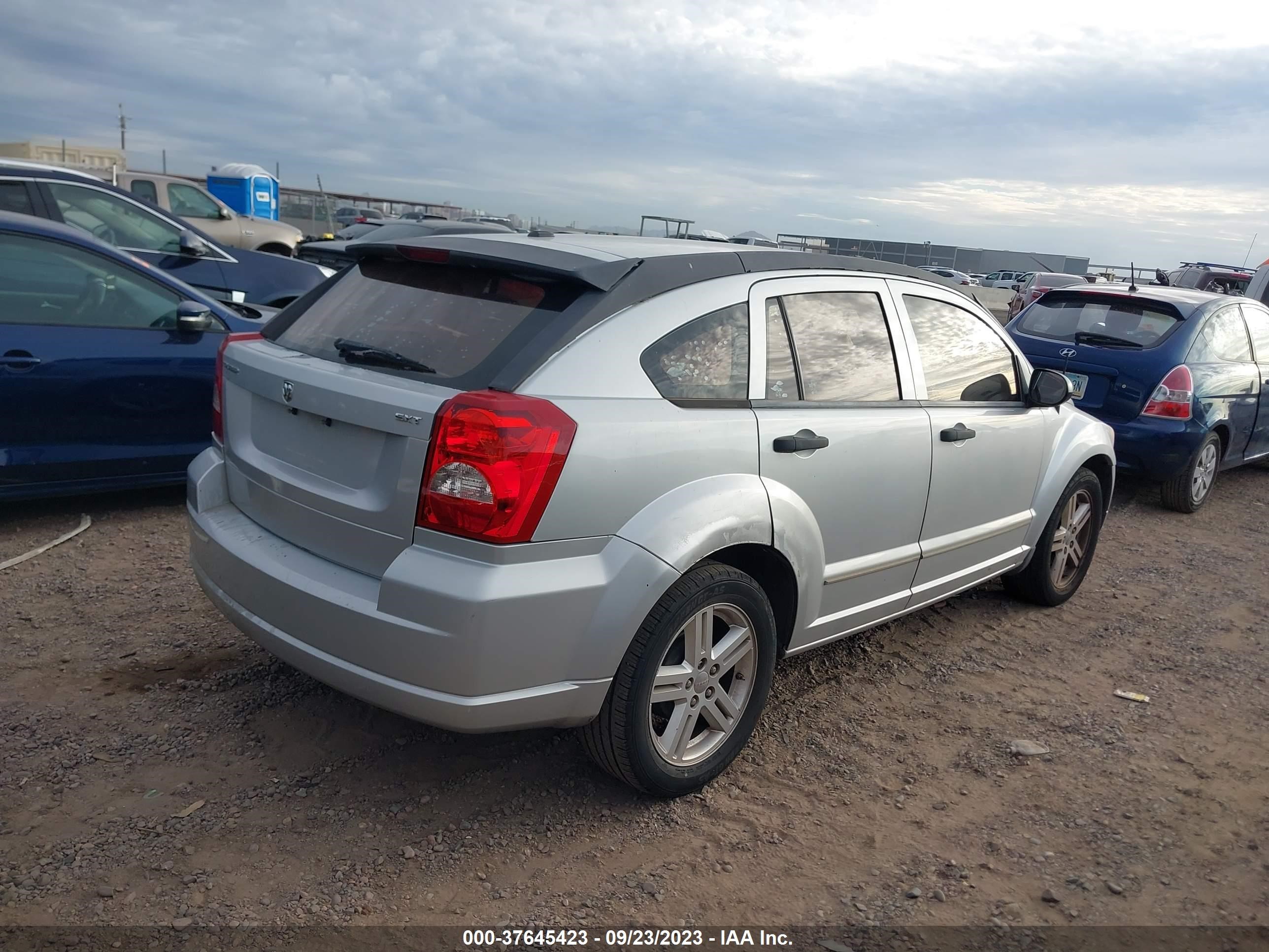 Photo 3 VIN: 1B3HB48B08D792781 - DODGE CALIBER 