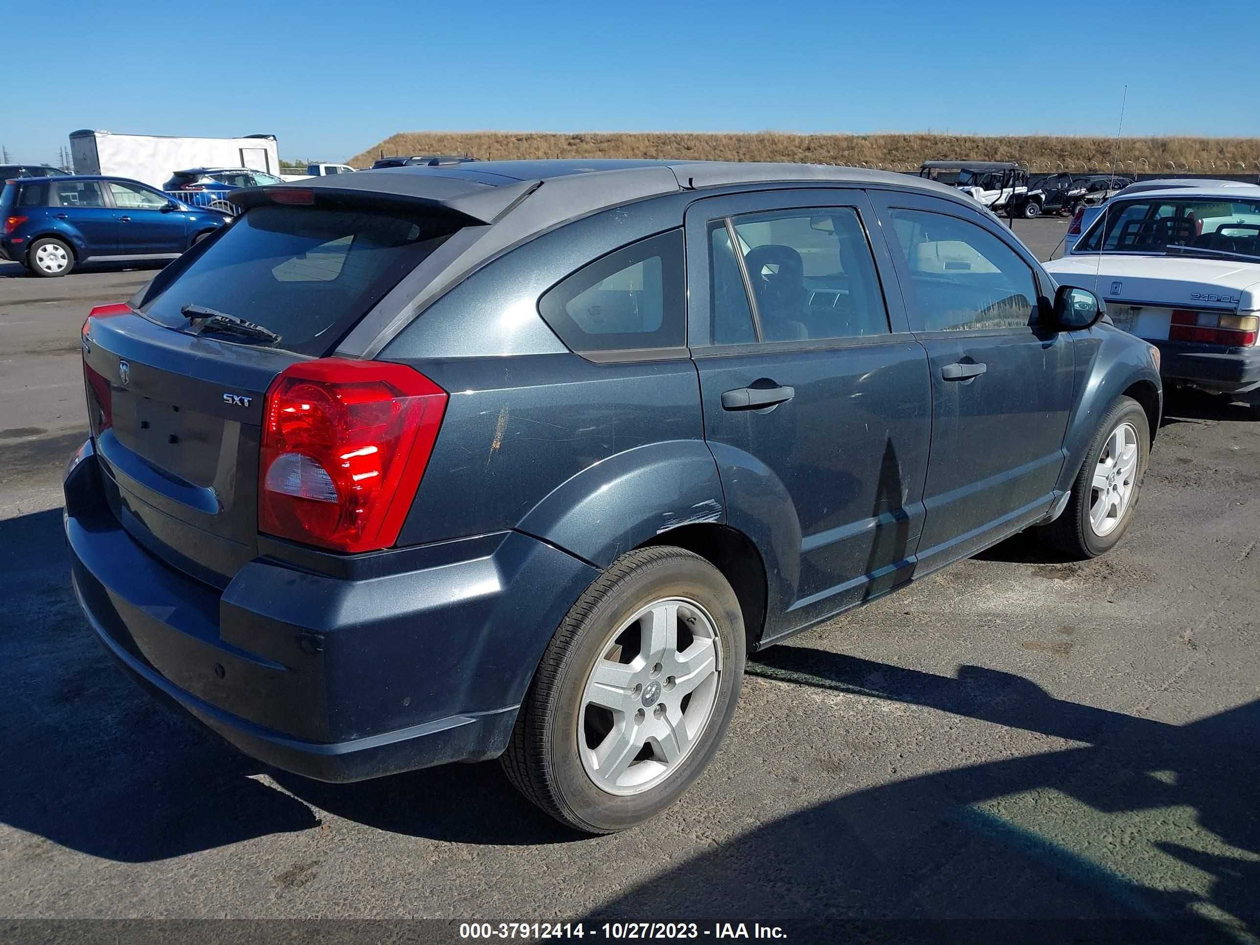 Photo 3 VIN: 1B3HB48B18D574607 - DODGE CALIBER 