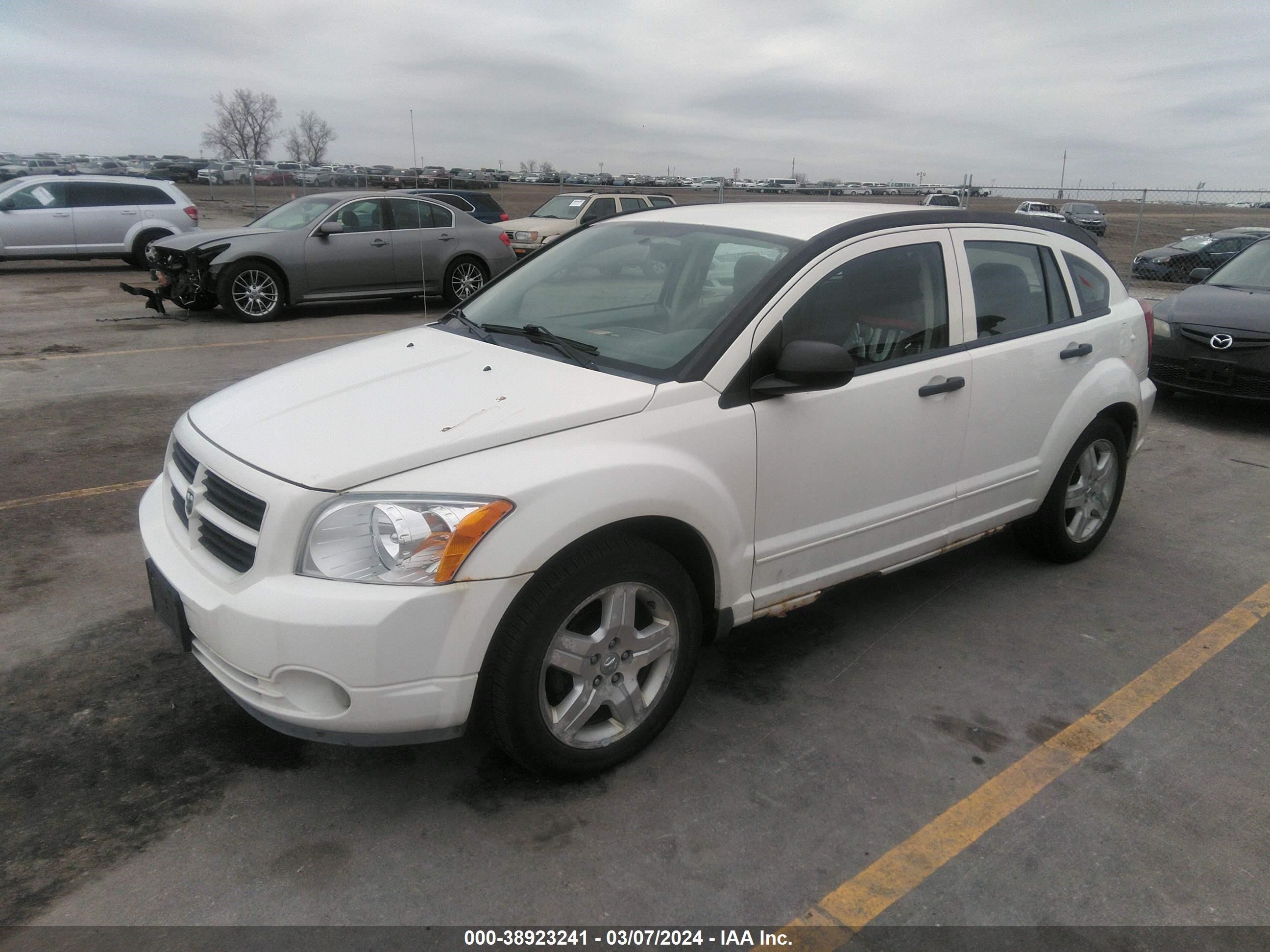 Photo 1 VIN: 1B3HB48B27D321133 - DODGE CALIBER 