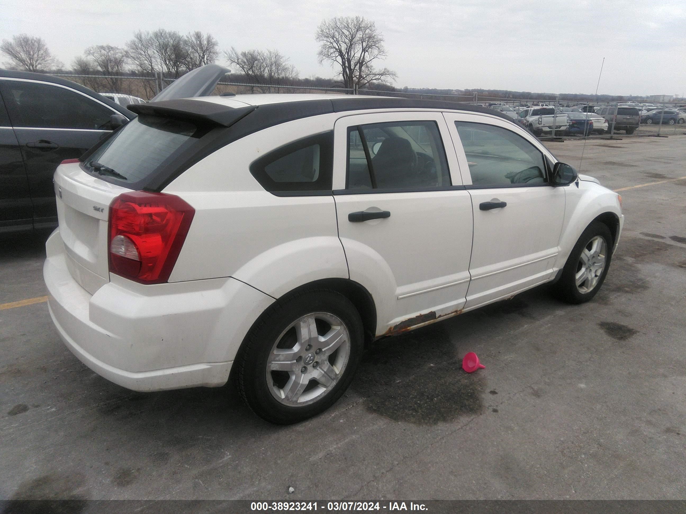 Photo 3 VIN: 1B3HB48B27D321133 - DODGE CALIBER 