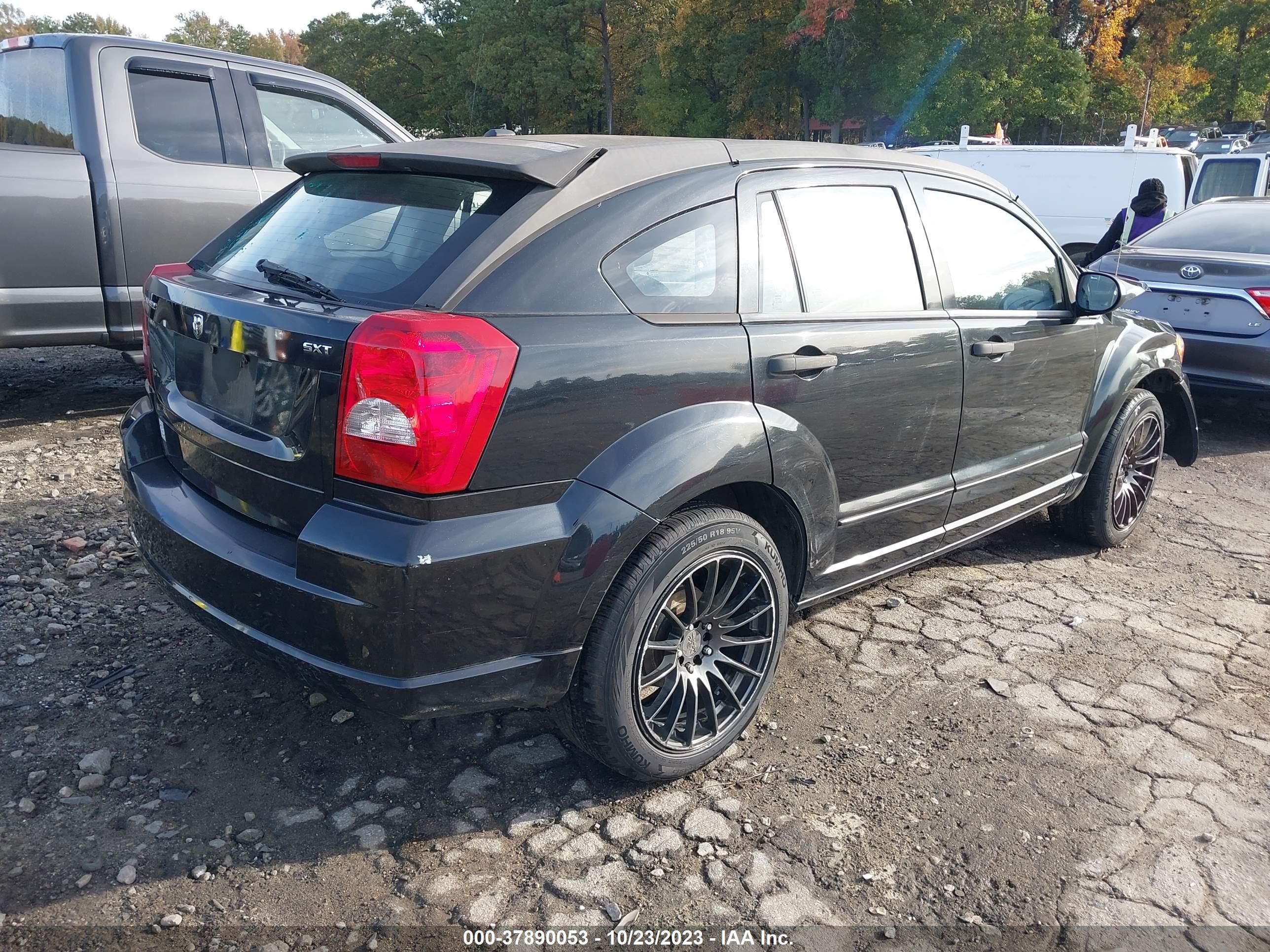 Photo 3 VIN: 1B3HB48B28D642154 - DODGE CALIBER 