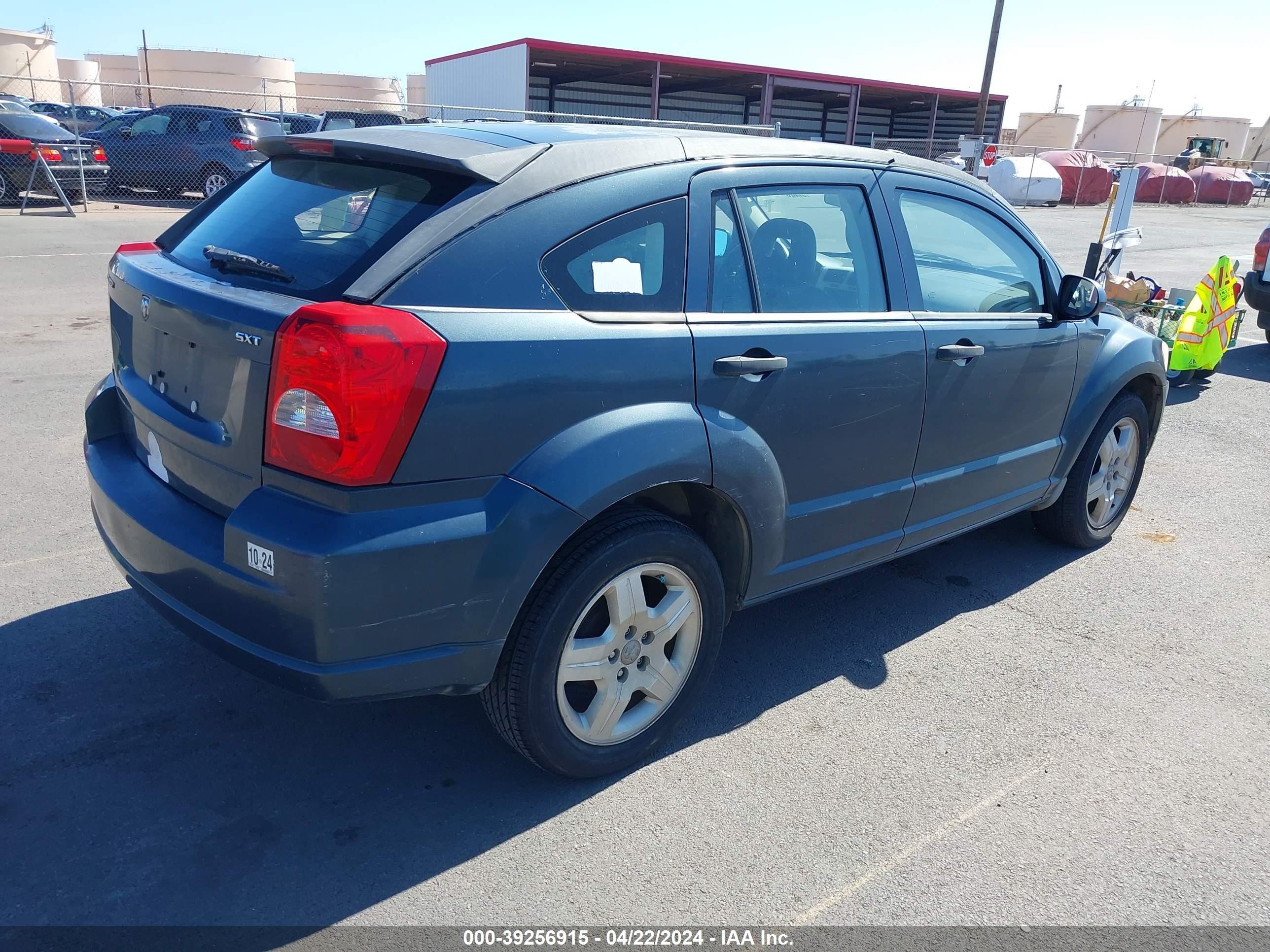 Photo 3 VIN: 1B3HB48B28D671735 - DODGE CALIBER 