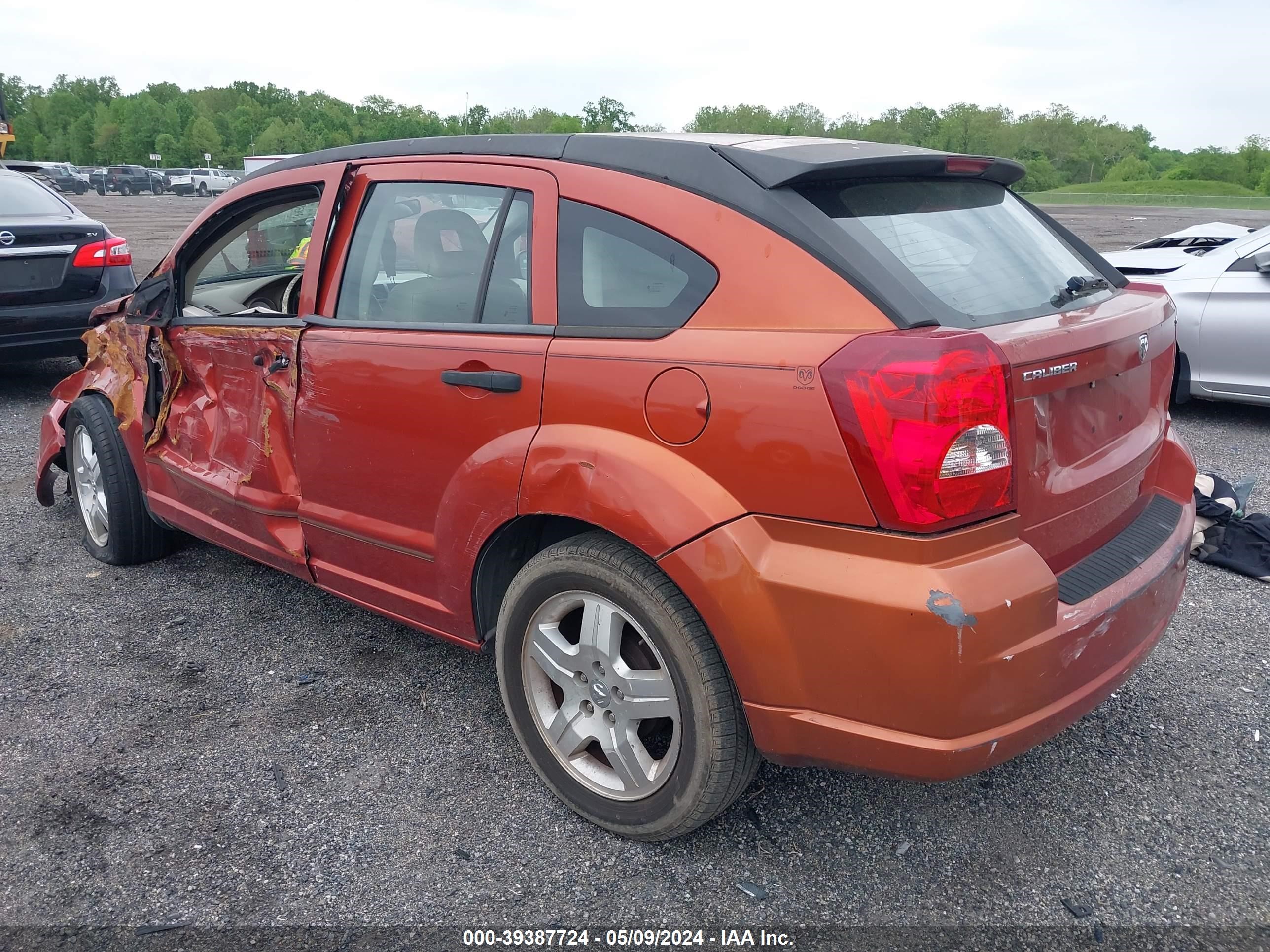 Photo 2 VIN: 1B3HB48B37D216665 - DODGE CALIBER 