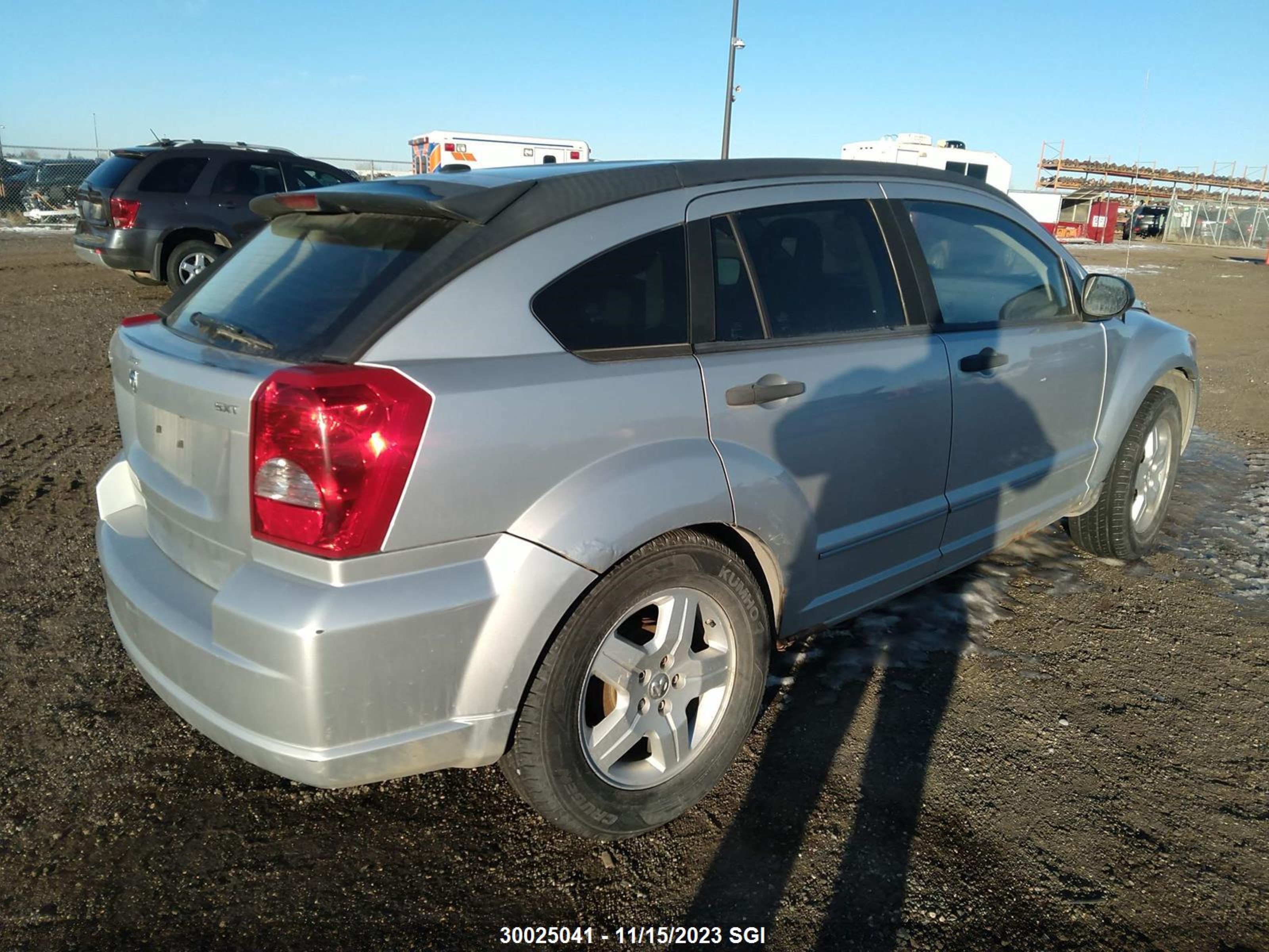 Photo 3 VIN: 1B3HB48B48D568607 - DODGE CALIBER 