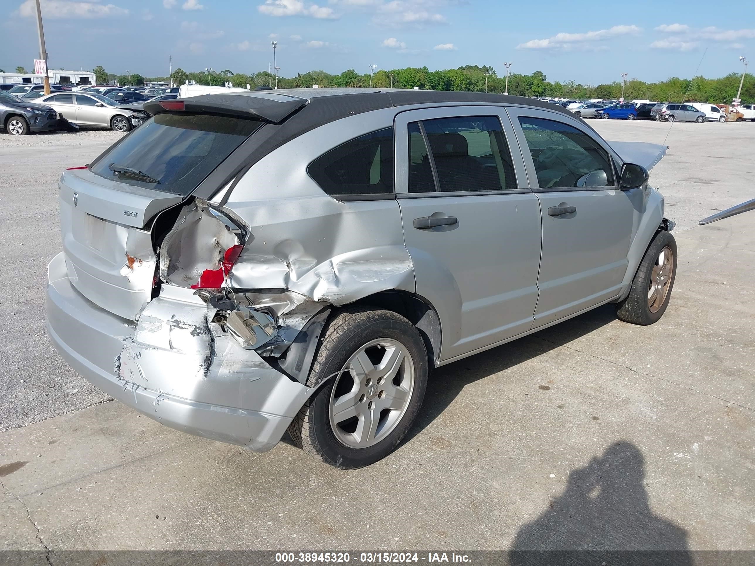 Photo 3 VIN: 1B3HB48B48D656668 - DODGE CALIBER 