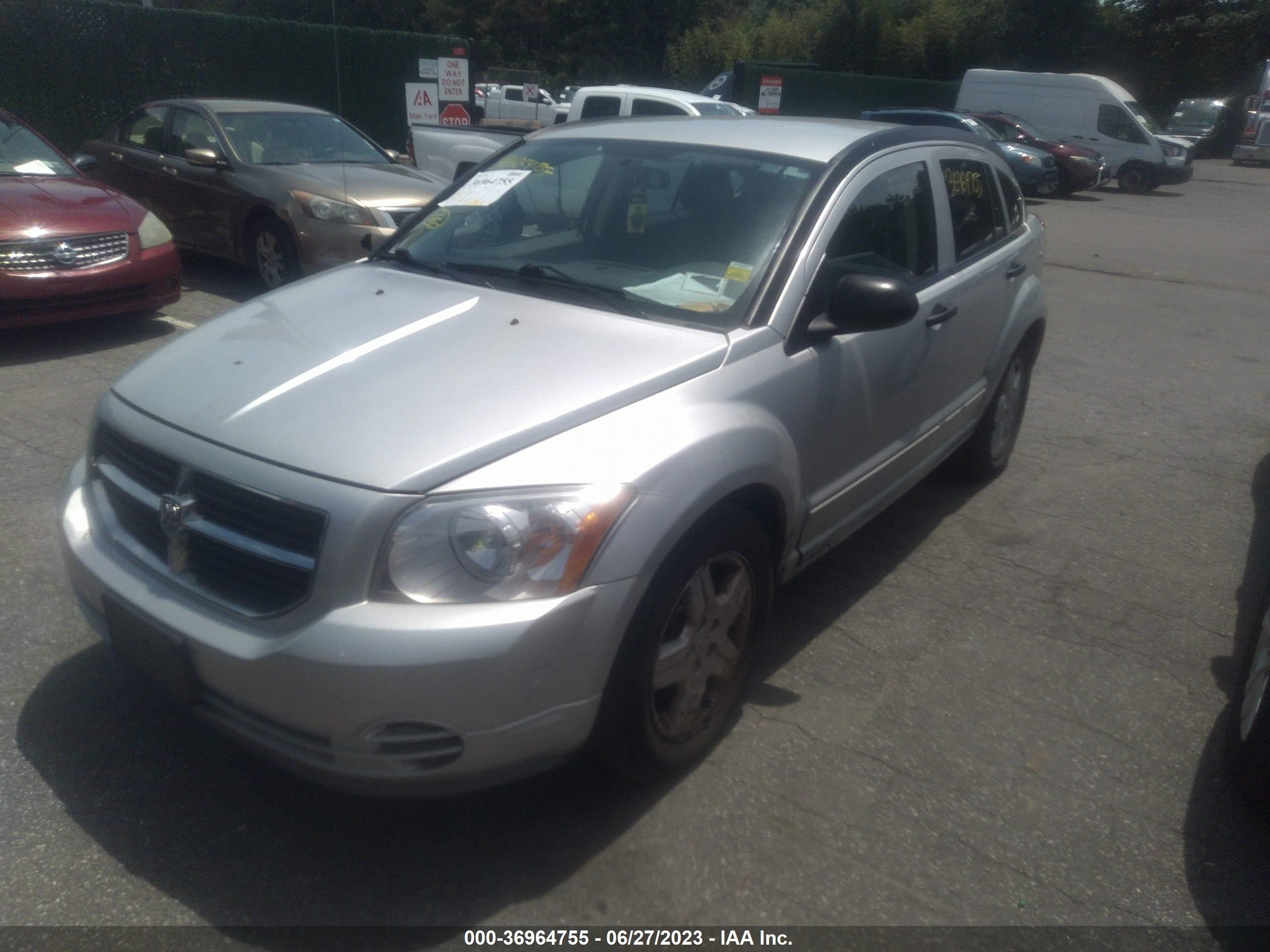 Photo 1 VIN: 1B3HB48B68D795359 - DODGE CALIBER 