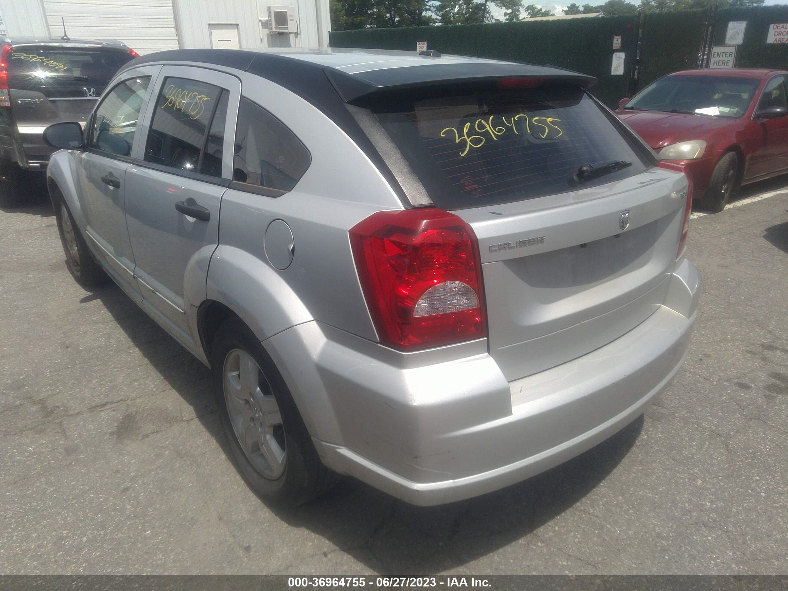 Photo 2 VIN: 1B3HB48B68D795359 - DODGE CALIBER 