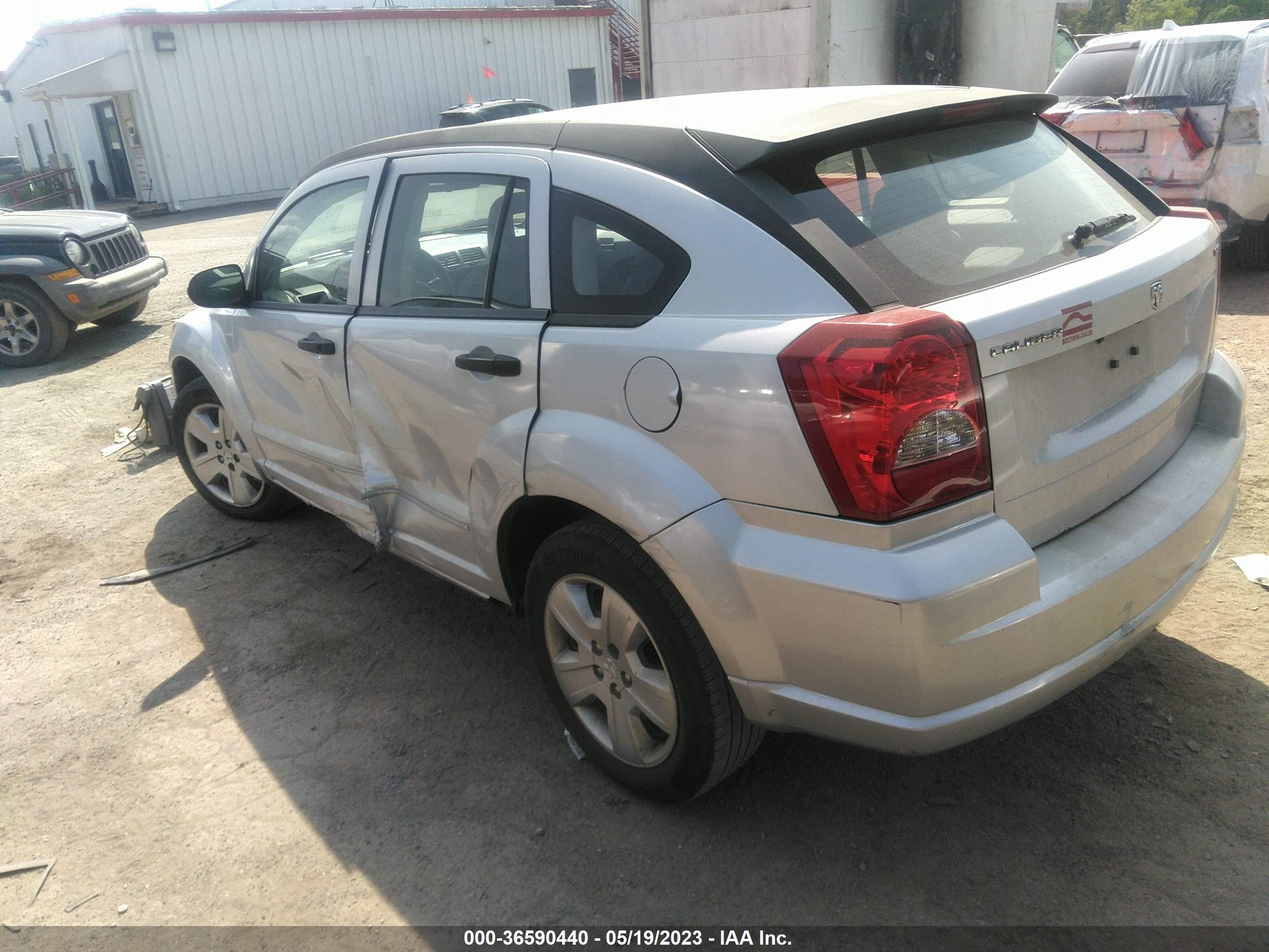 Photo 2 VIN: 1B3HB48B87D411502 - DODGE CALIBER 